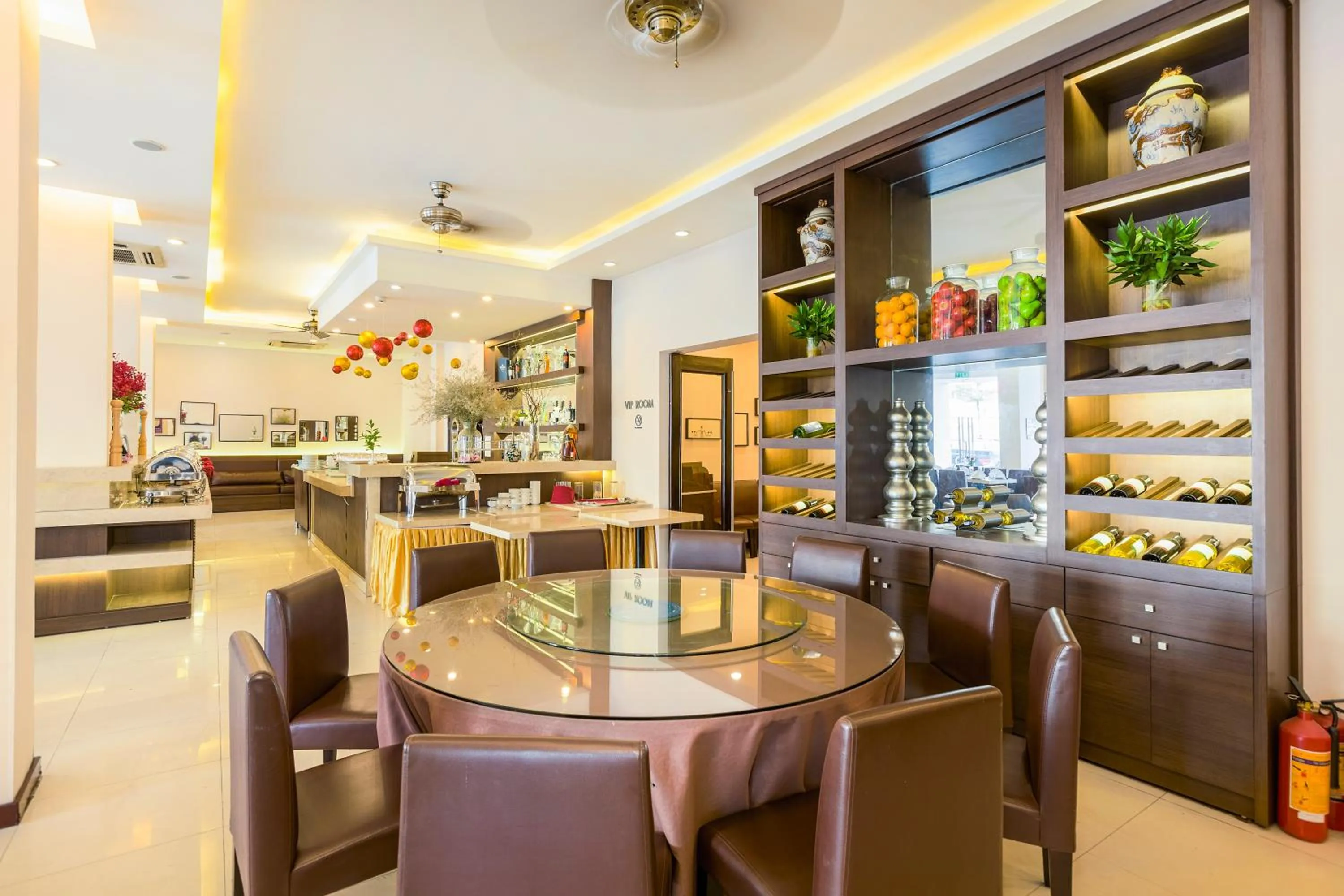 Restaurant/places to eat in Hong Ha Hotel