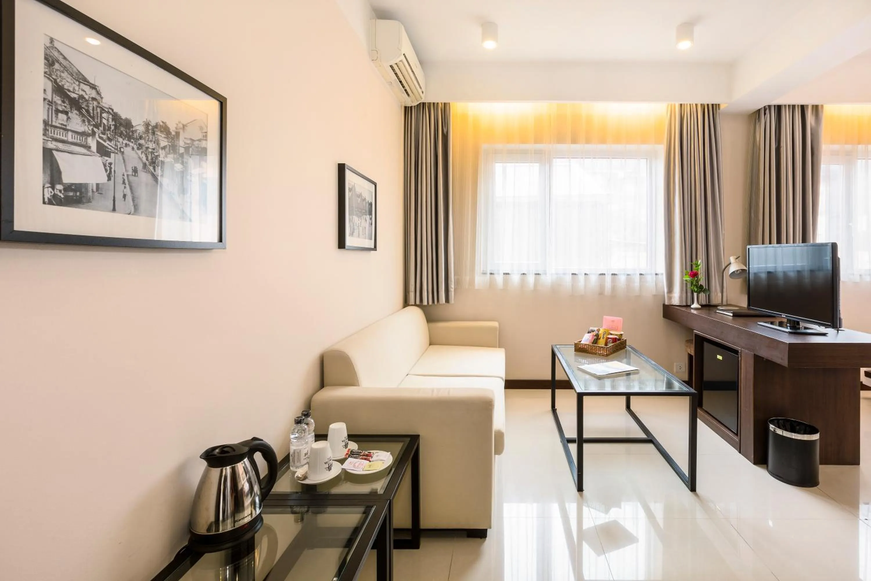 Living room in Hong Ha Hotel