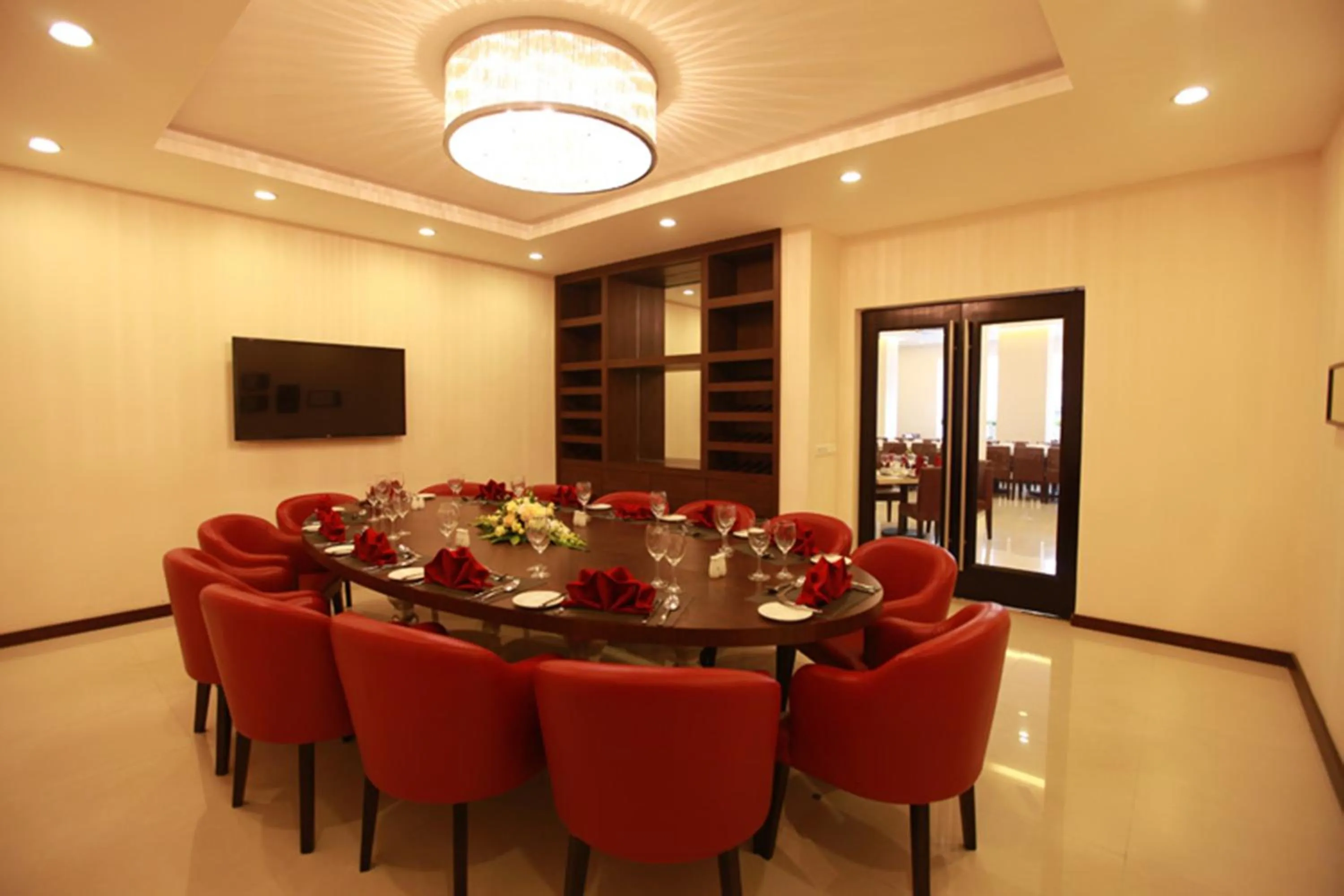 Fitness centre/facilities in Hong Ha Hotel