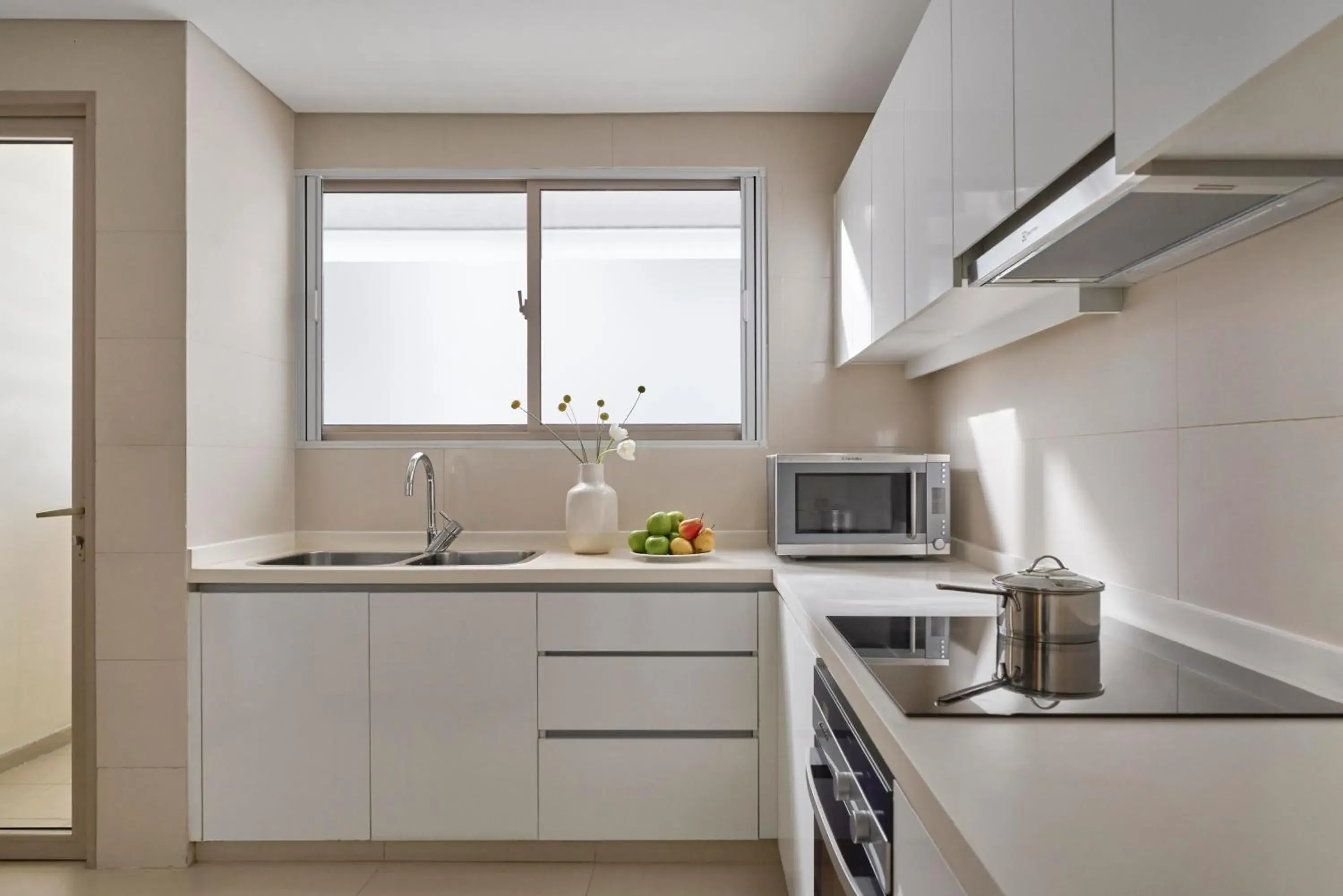 Kitchen or kitchenette in Somerset Vista Ho Chi Minh City Kitchen or kitchenette in Somerset Vista Ho Chi Minh City