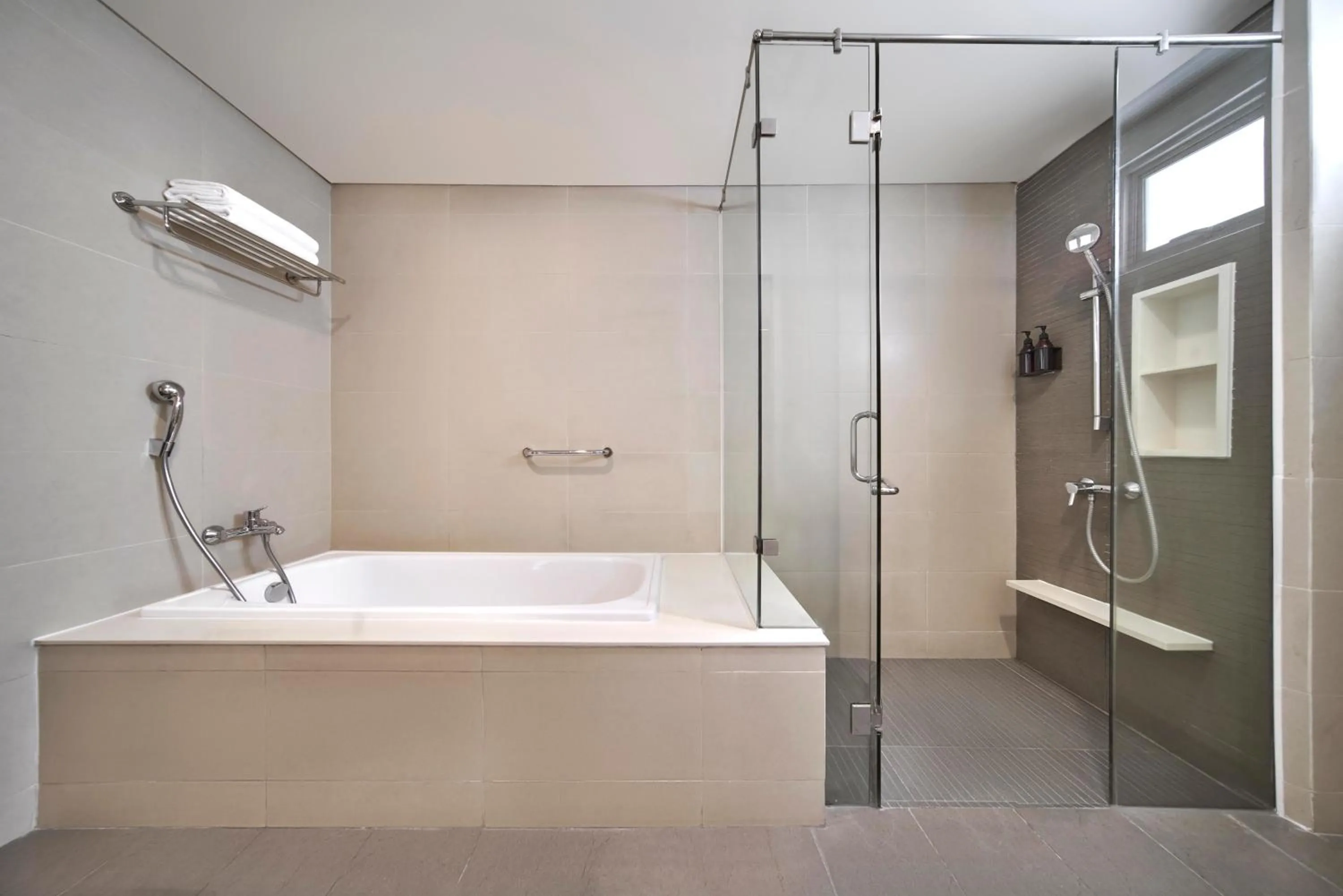 Bath in Somerset Vista Ho Chi Minh City