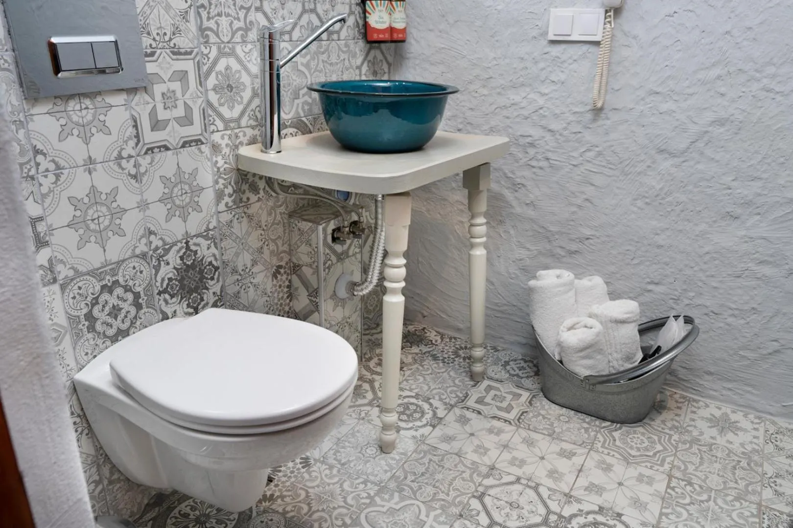 Toilet in Hich Hotel Konya