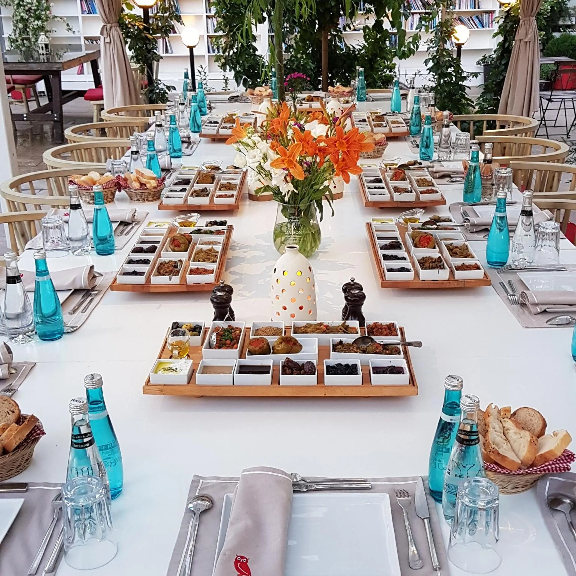 Patio in Hich Hotel Konya