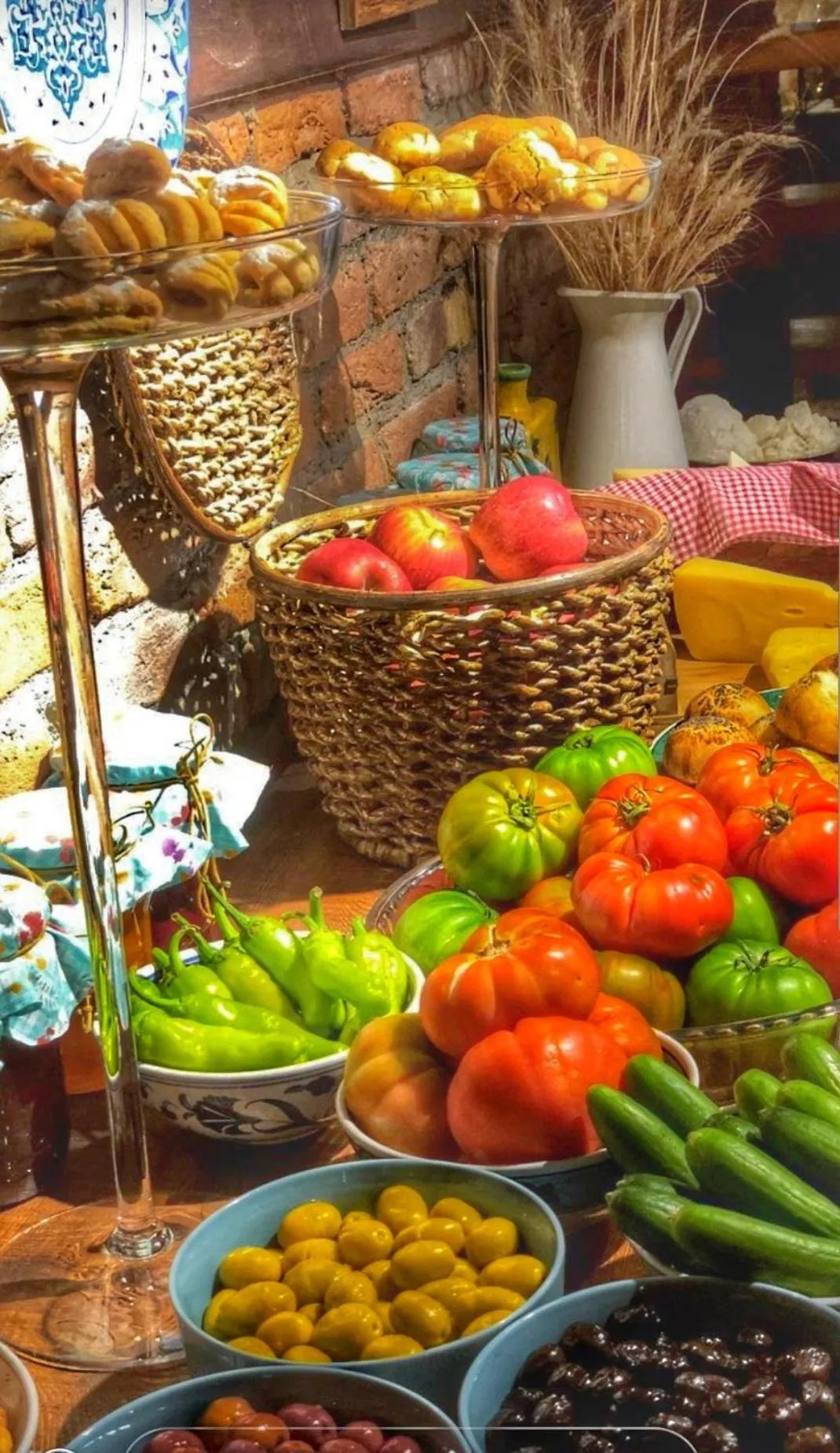 Food and drinks in Hich Hotel Konya