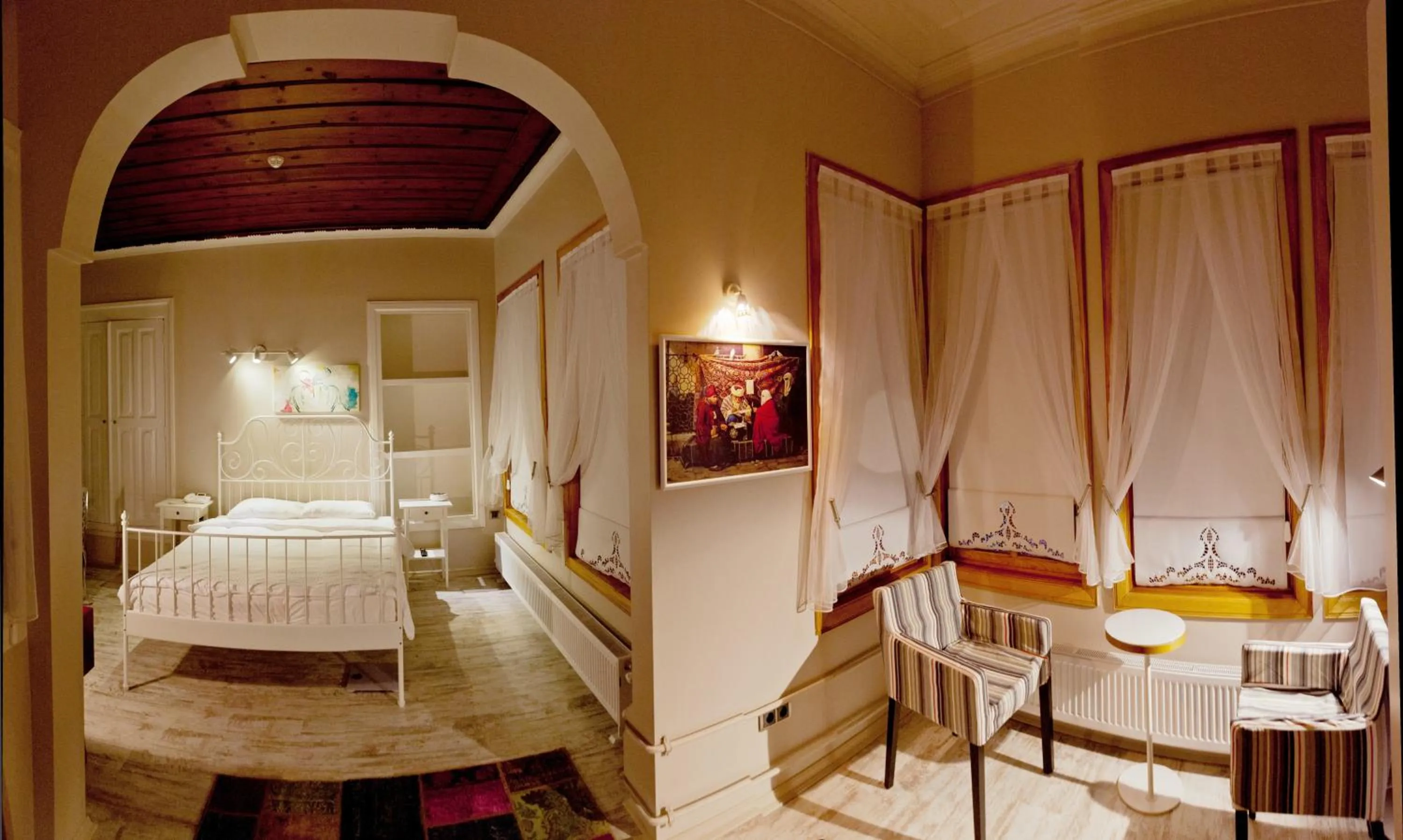 Photo of the whole room, Bed in Hich Hotel Konya