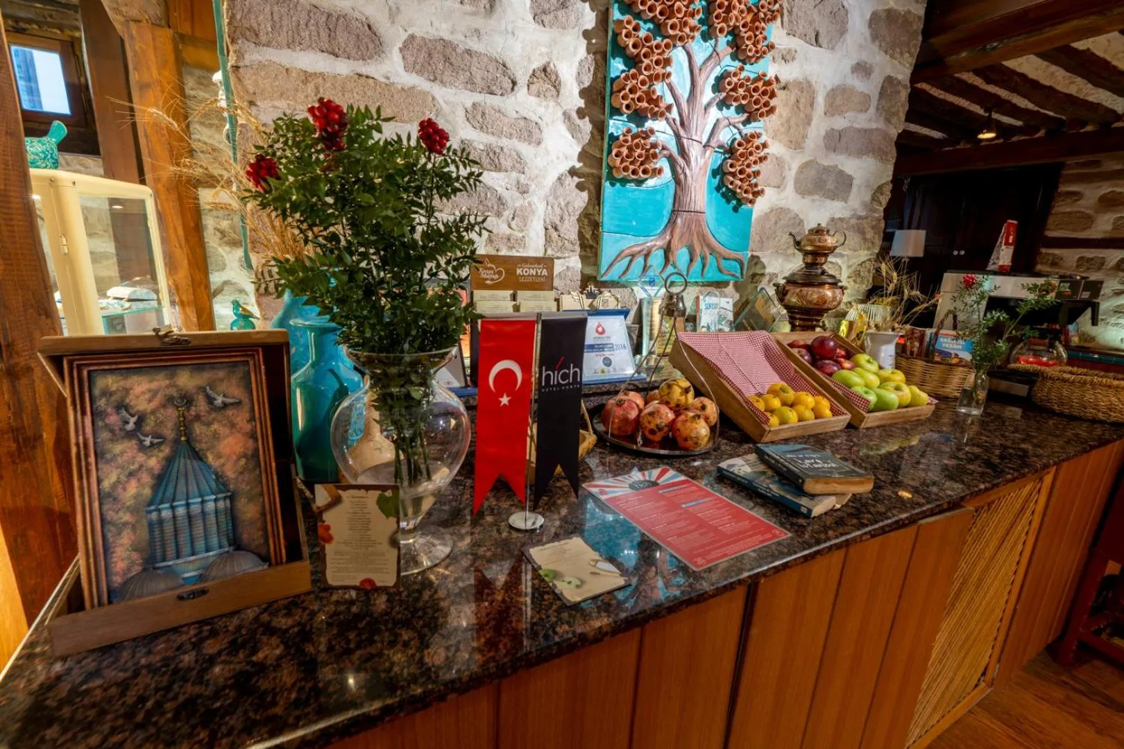 Restaurant/places to eat in Hich Hotel Konya