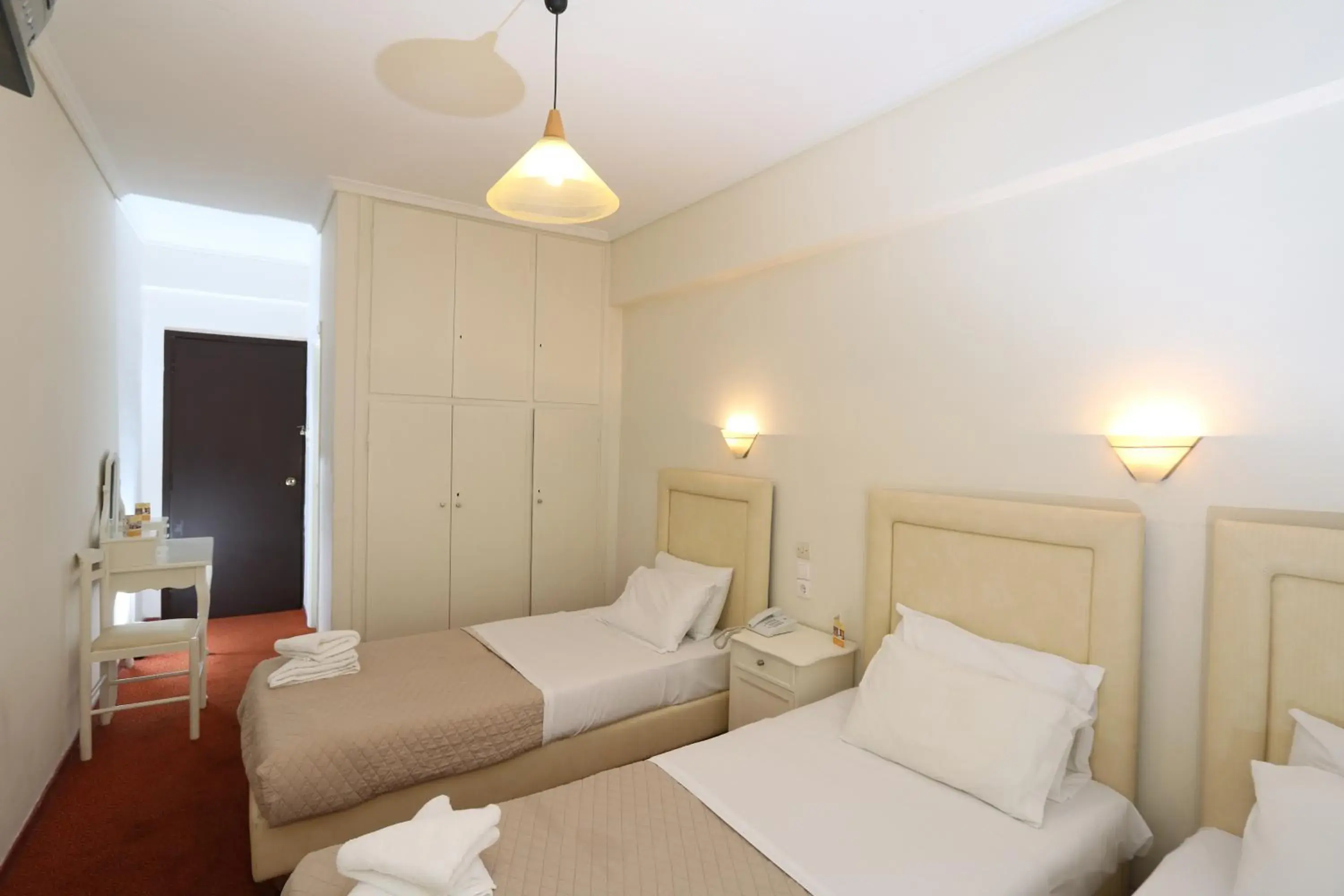 Photo of the whole room, Bed in Athens Delta Hotel Photo of the whole room, Bed in Athens Delta Hotel