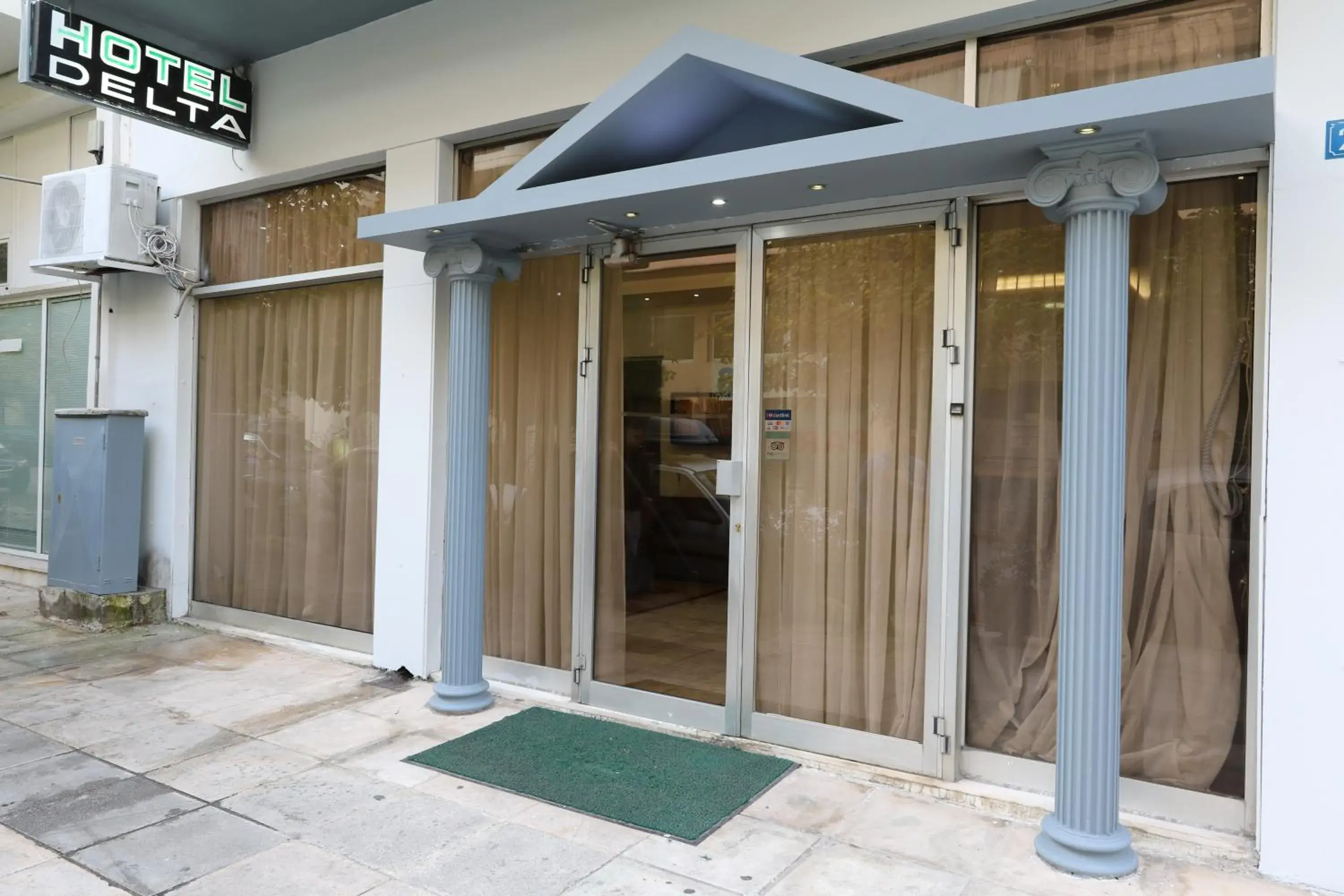 Facade/entrance in Athens Delta Hotel Facade/entrance in Athens Delta Hotel