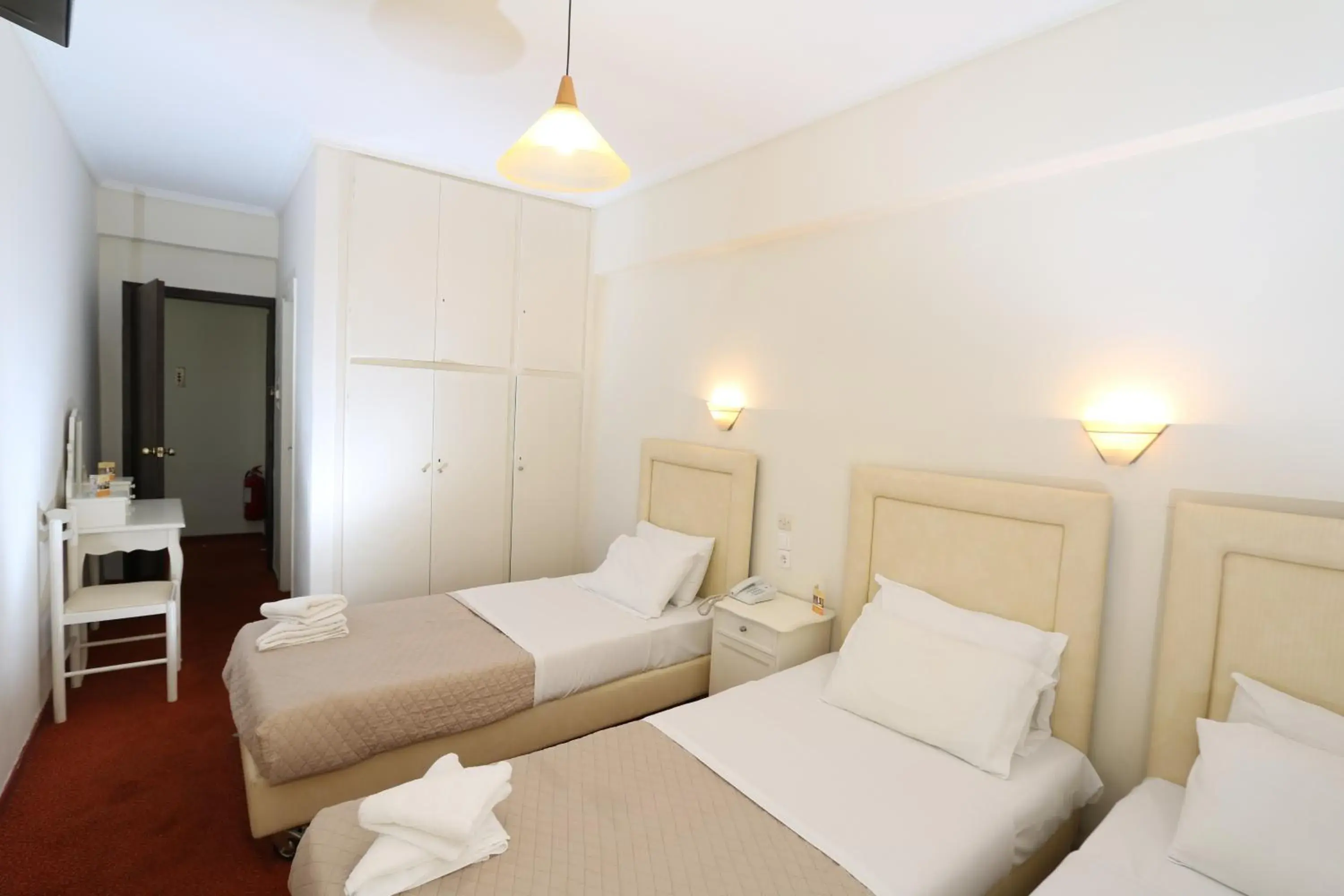 Photo of the whole room, Bed in Athens Delta Hotel Photo of the whole room, Bed in Athens Delta Hotel