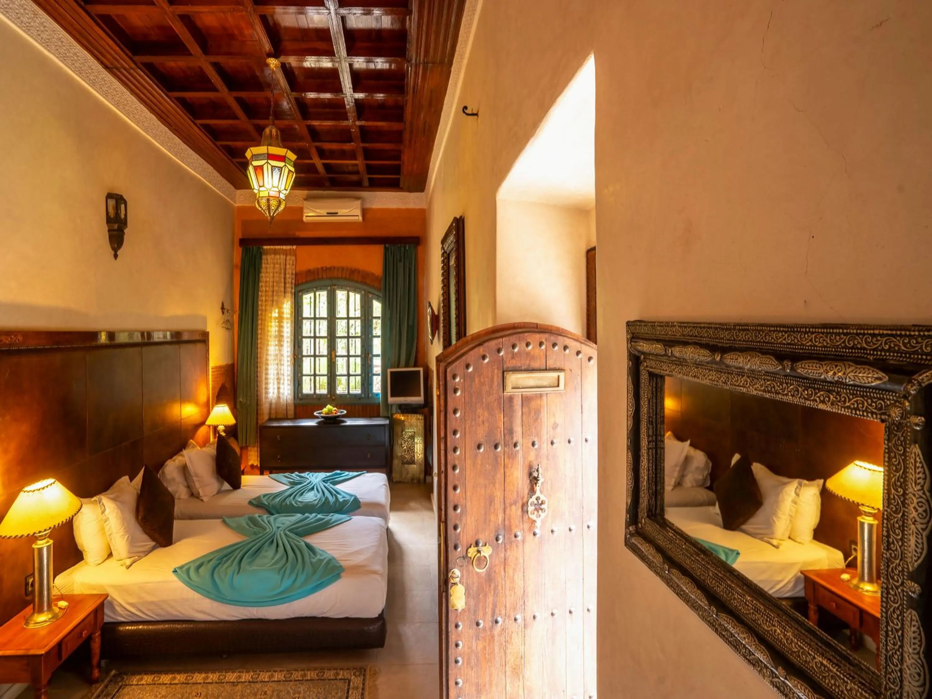 Photo of the whole room, Bed in Clé De Sol Riad & SPA