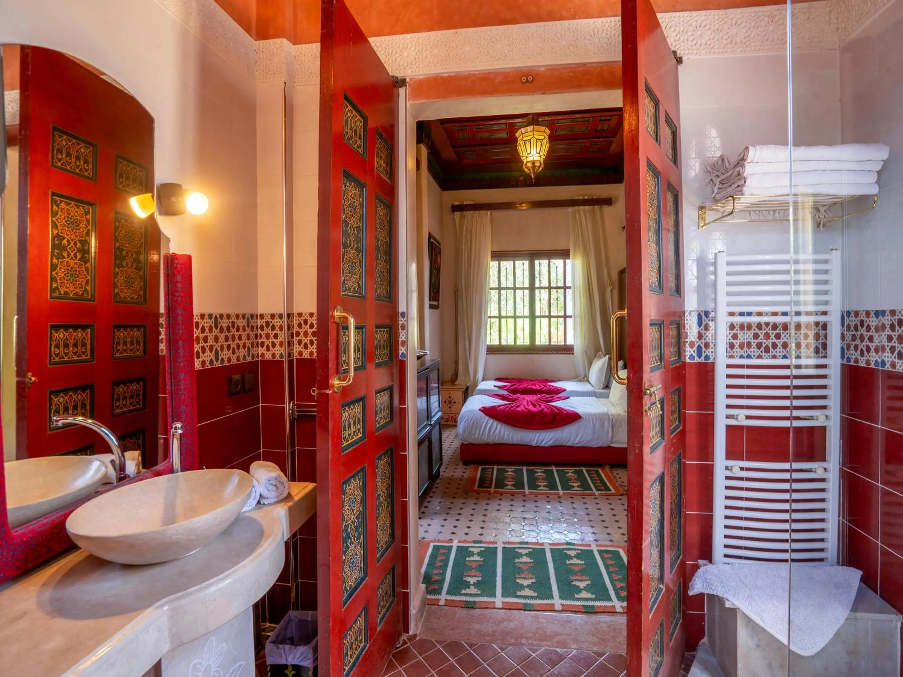 Photo of the whole room, Bed in Clé De Sol Riad & SPA