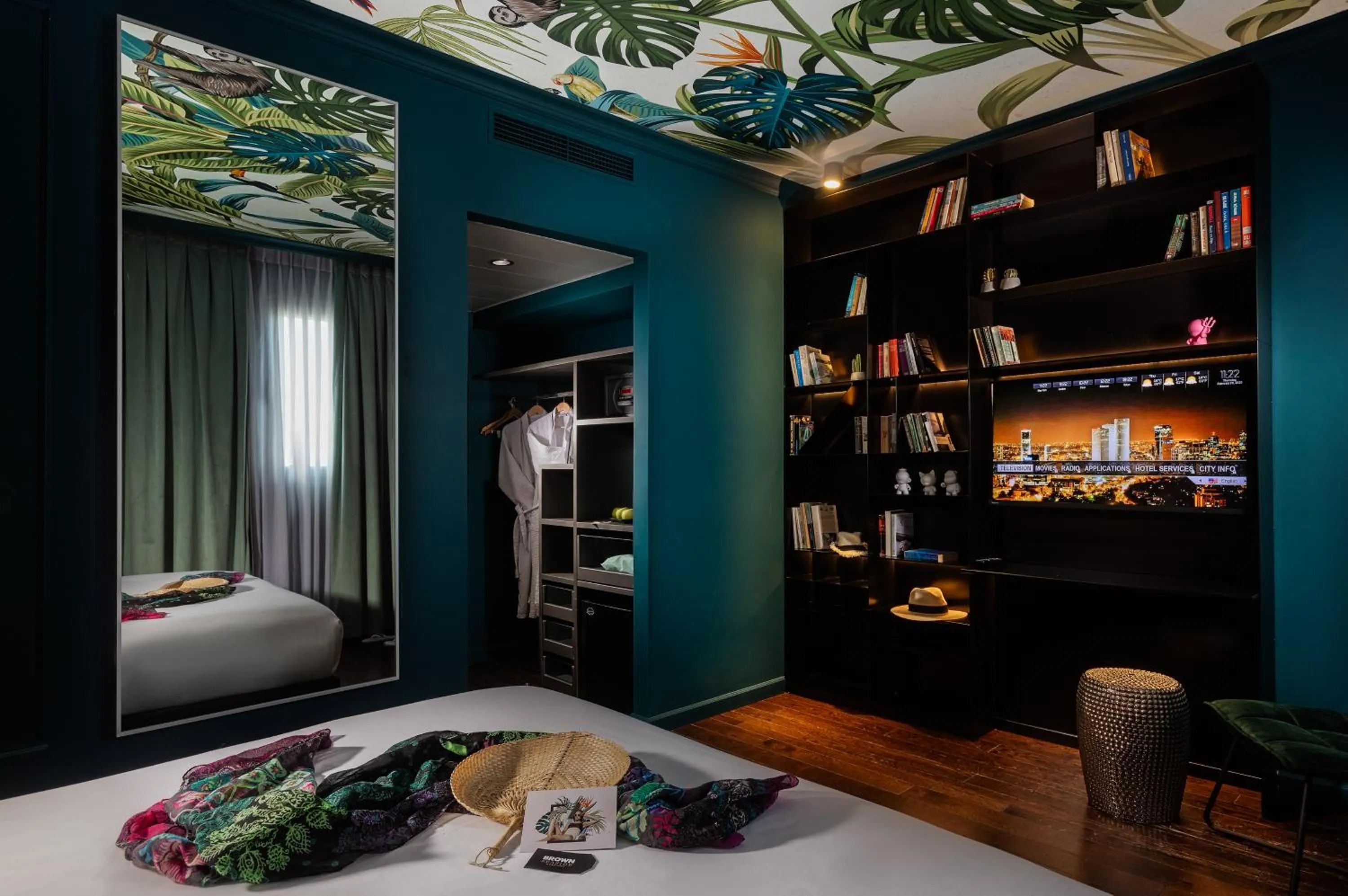 Bedroom, Bed in Seaside Hotel by Zvieli Hotels