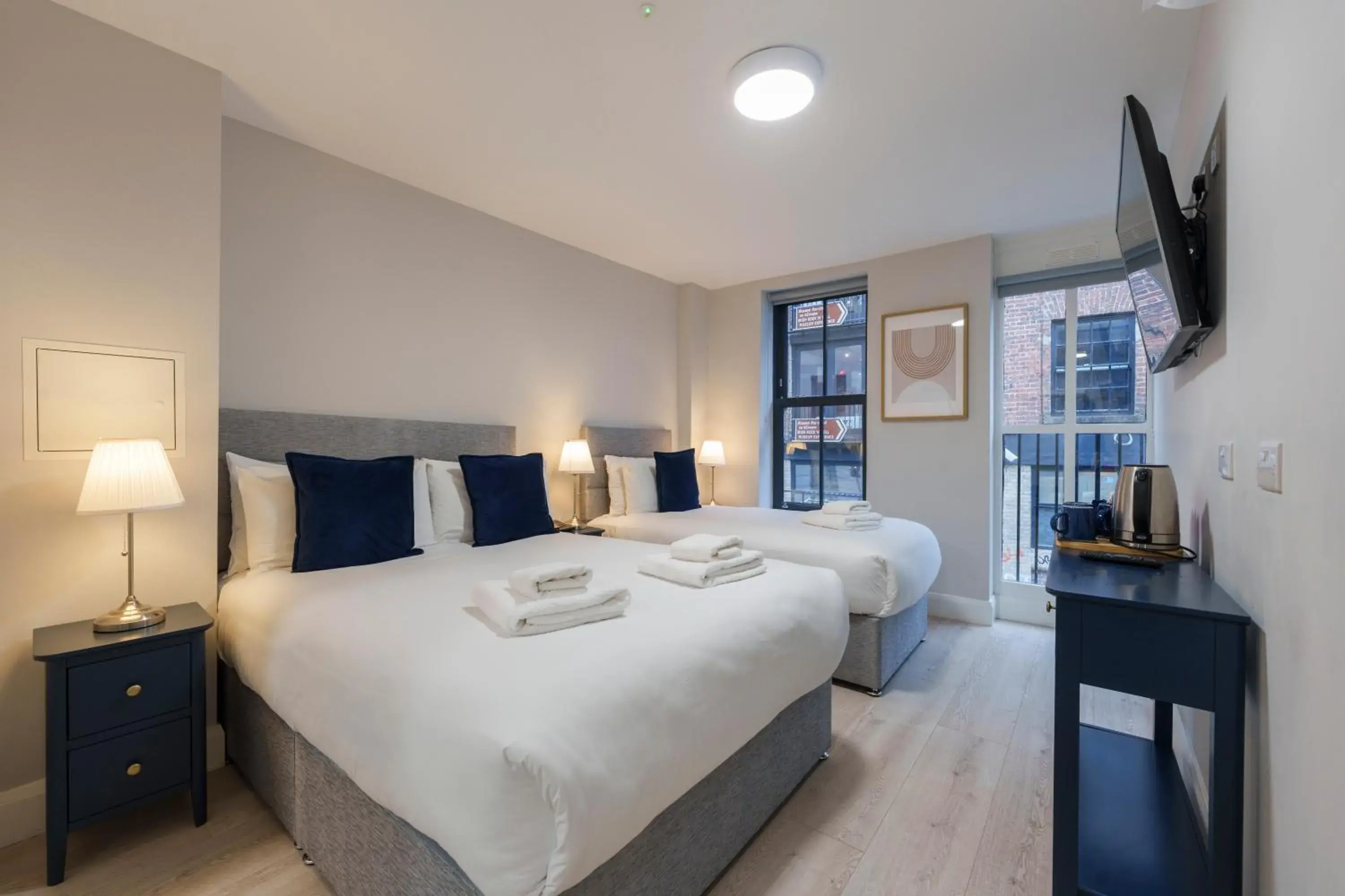 Triple Room in The Temple Bar Lane Triple Room in The Temple Bar Lane