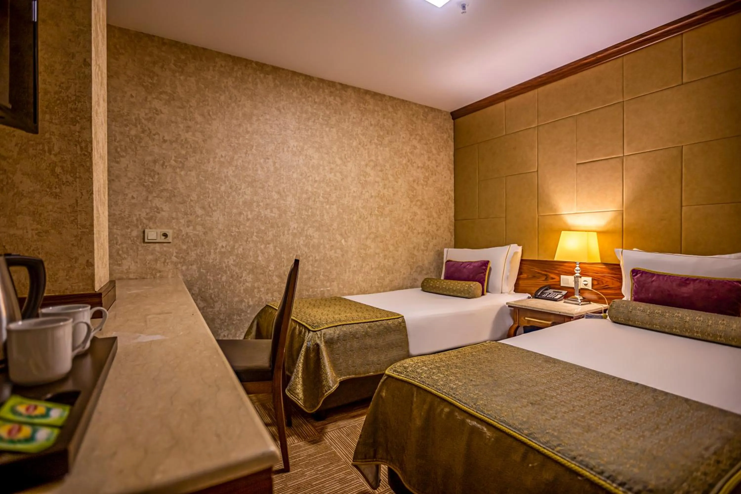 Bed in Eurostar Old City Hotel & Spa