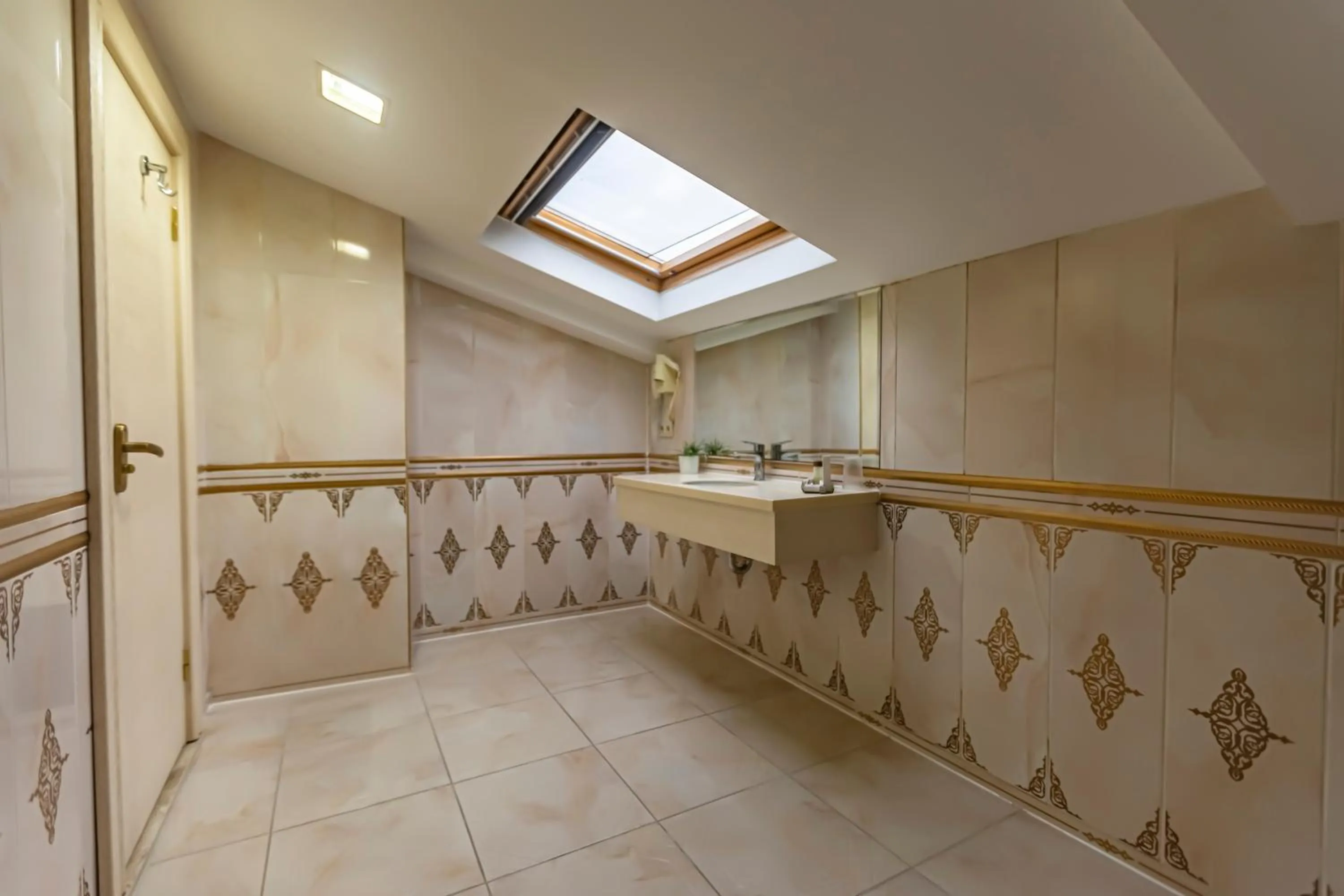 Eurostar Old City Hotel & Spa