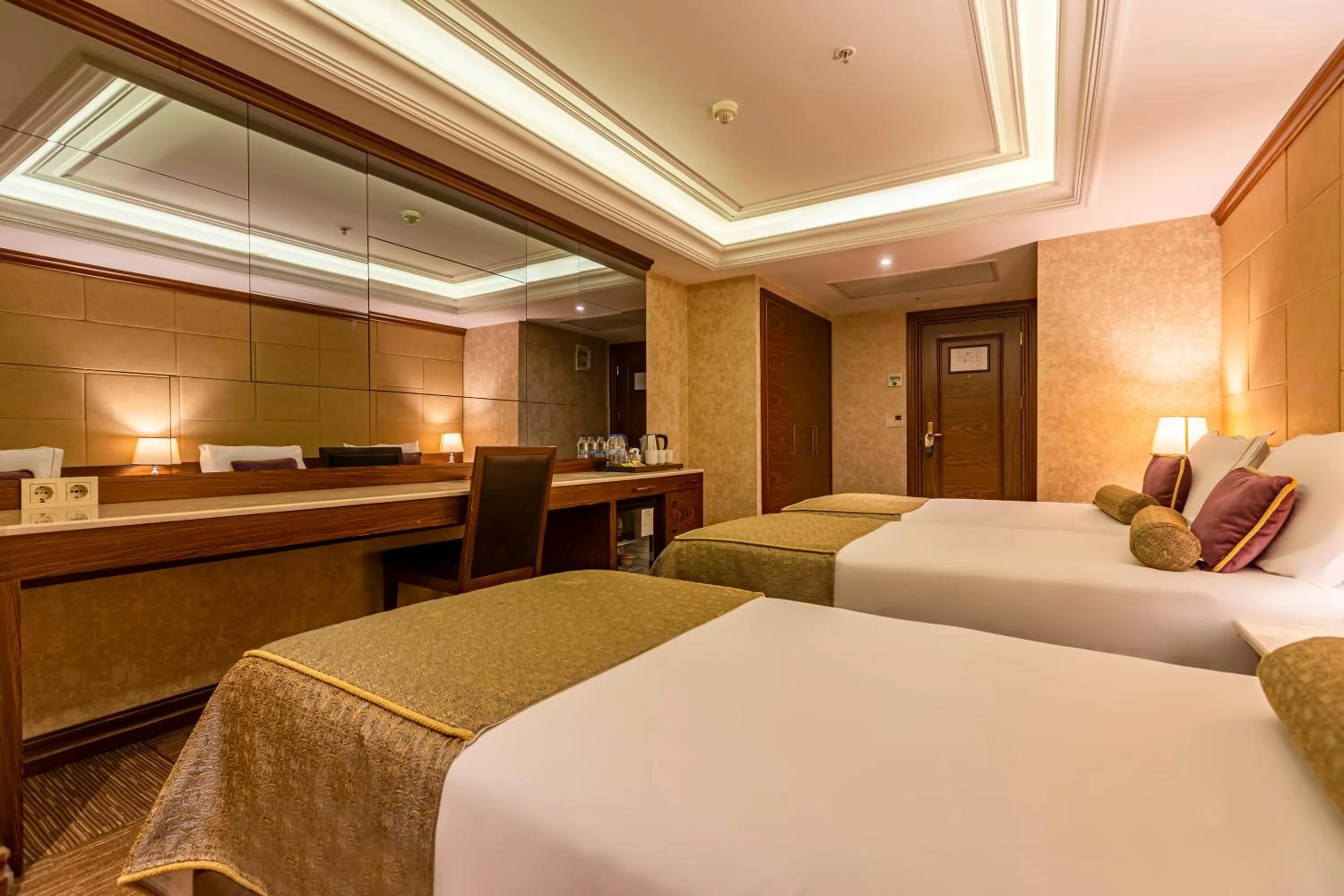 Bed in Eurostar Old City Hotel & Spa