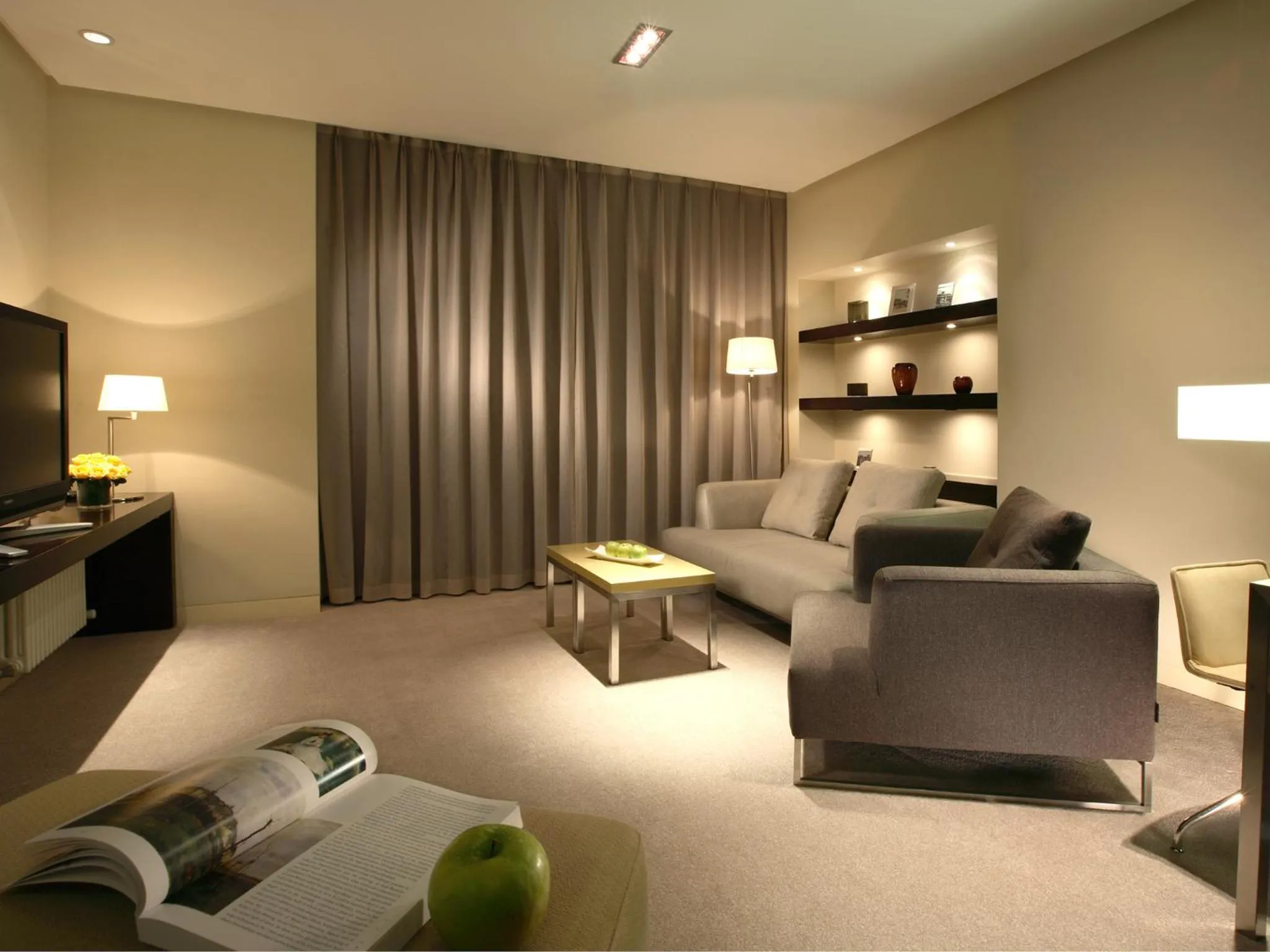 Living room in Howard Johnson Parkland Hotel Dalian