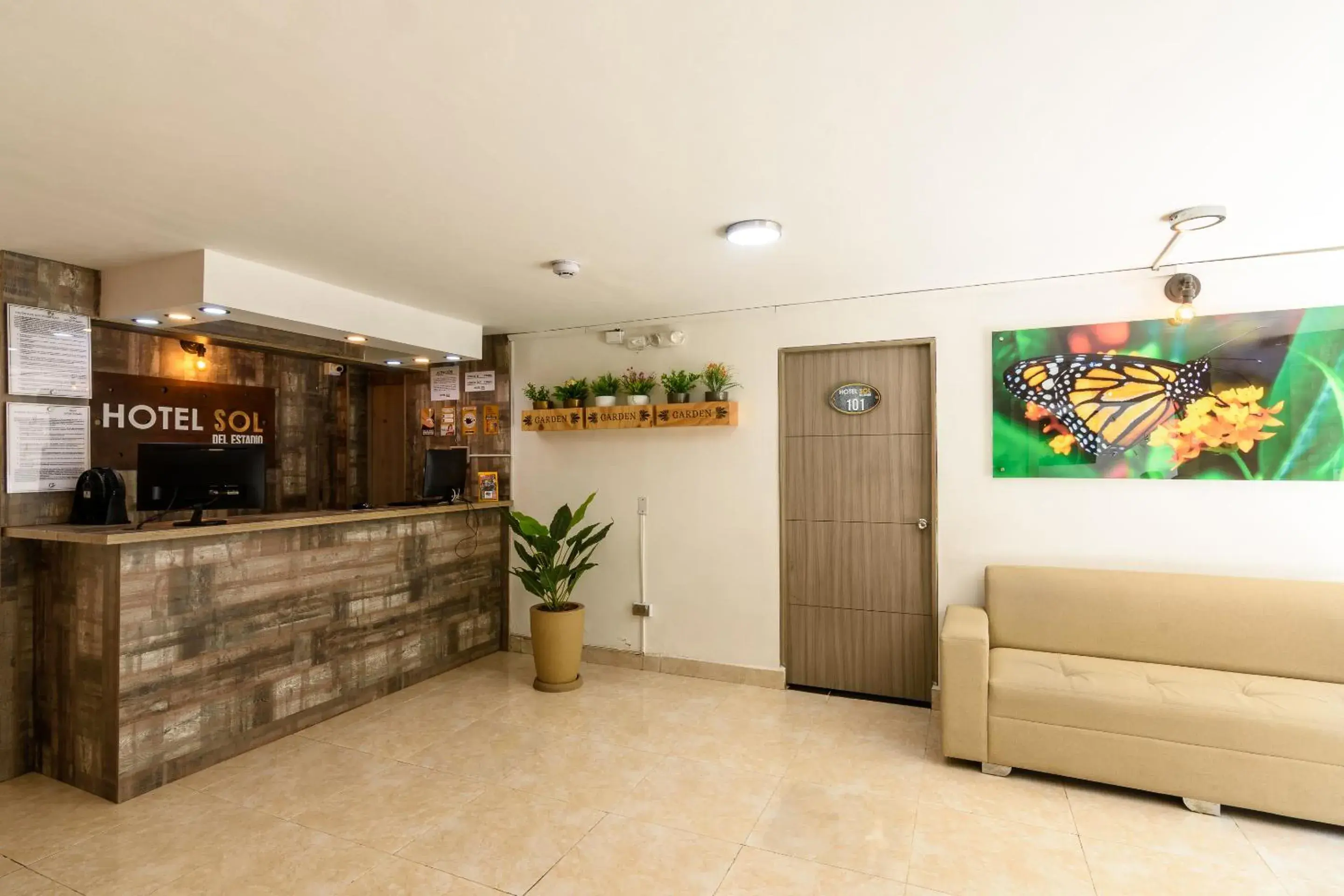 Lobby or reception in Hotel Sol del Estadio Lobby or reception in Hotel Sol del Estadio