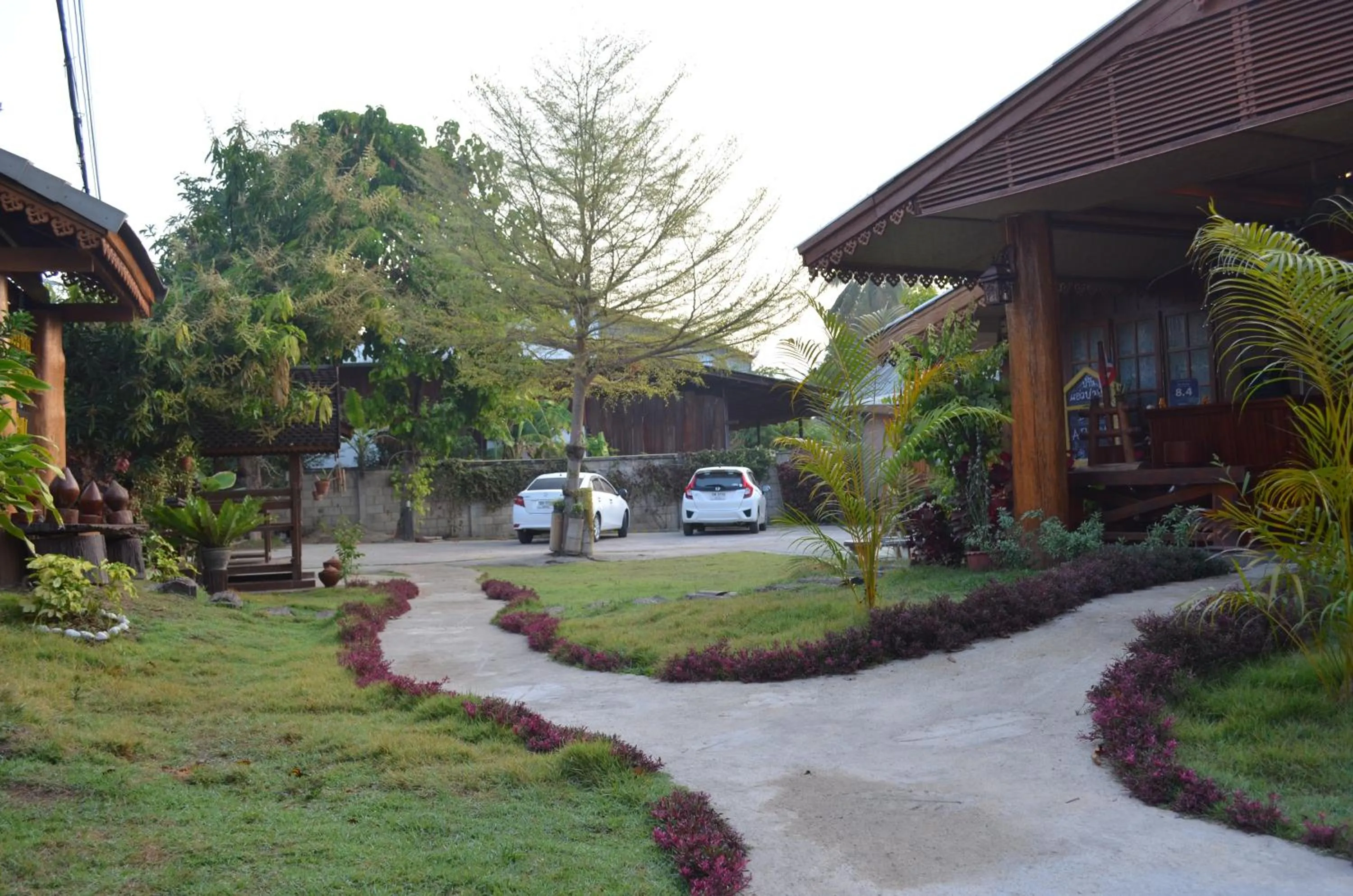 Facade/entrance in Baan Aew Pai
