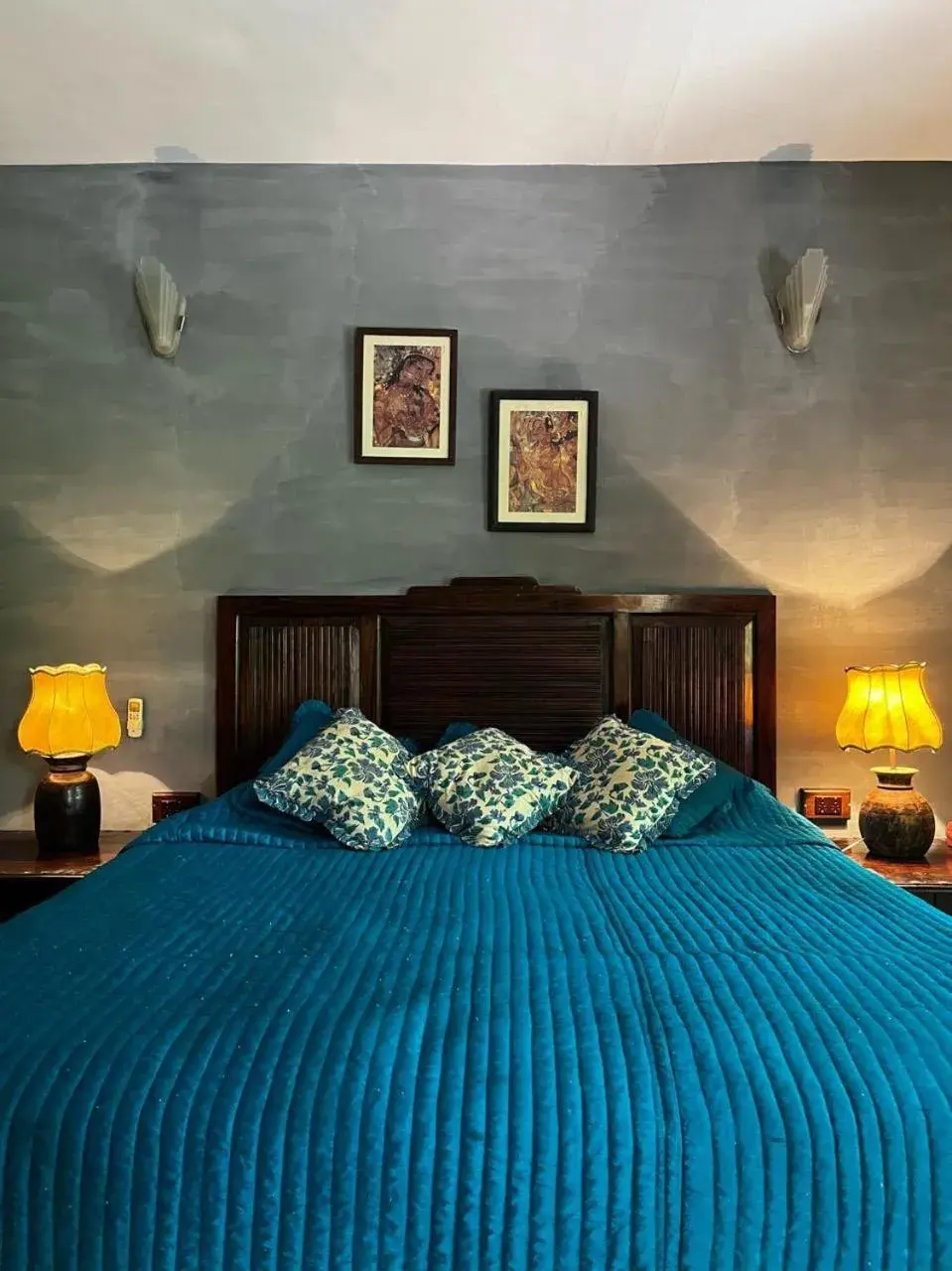 Bed in Devi Bhawan Bed in Devi Bhawan