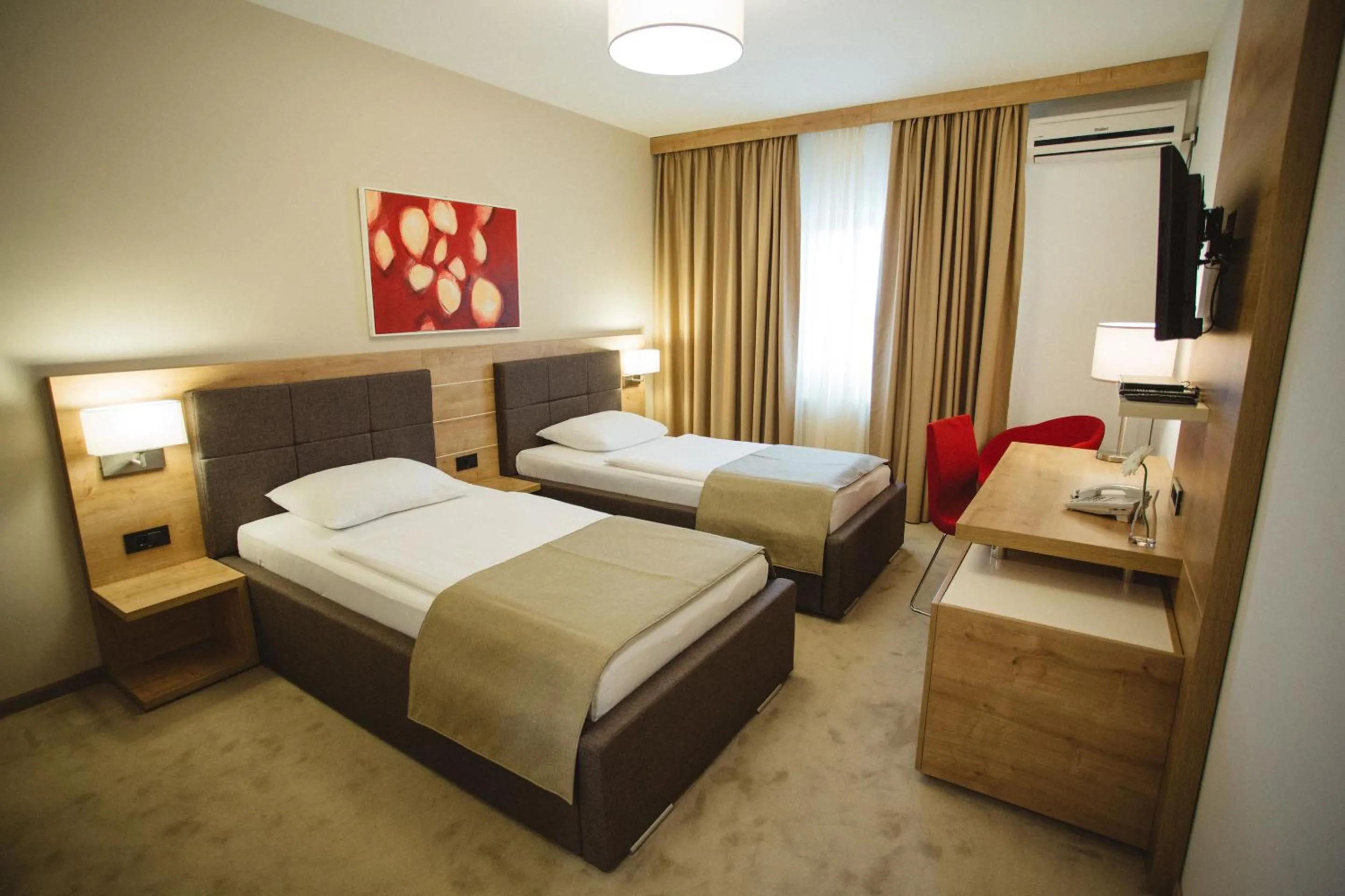 Standard Twin Room - single occupancy in Hotel Zelenkrov