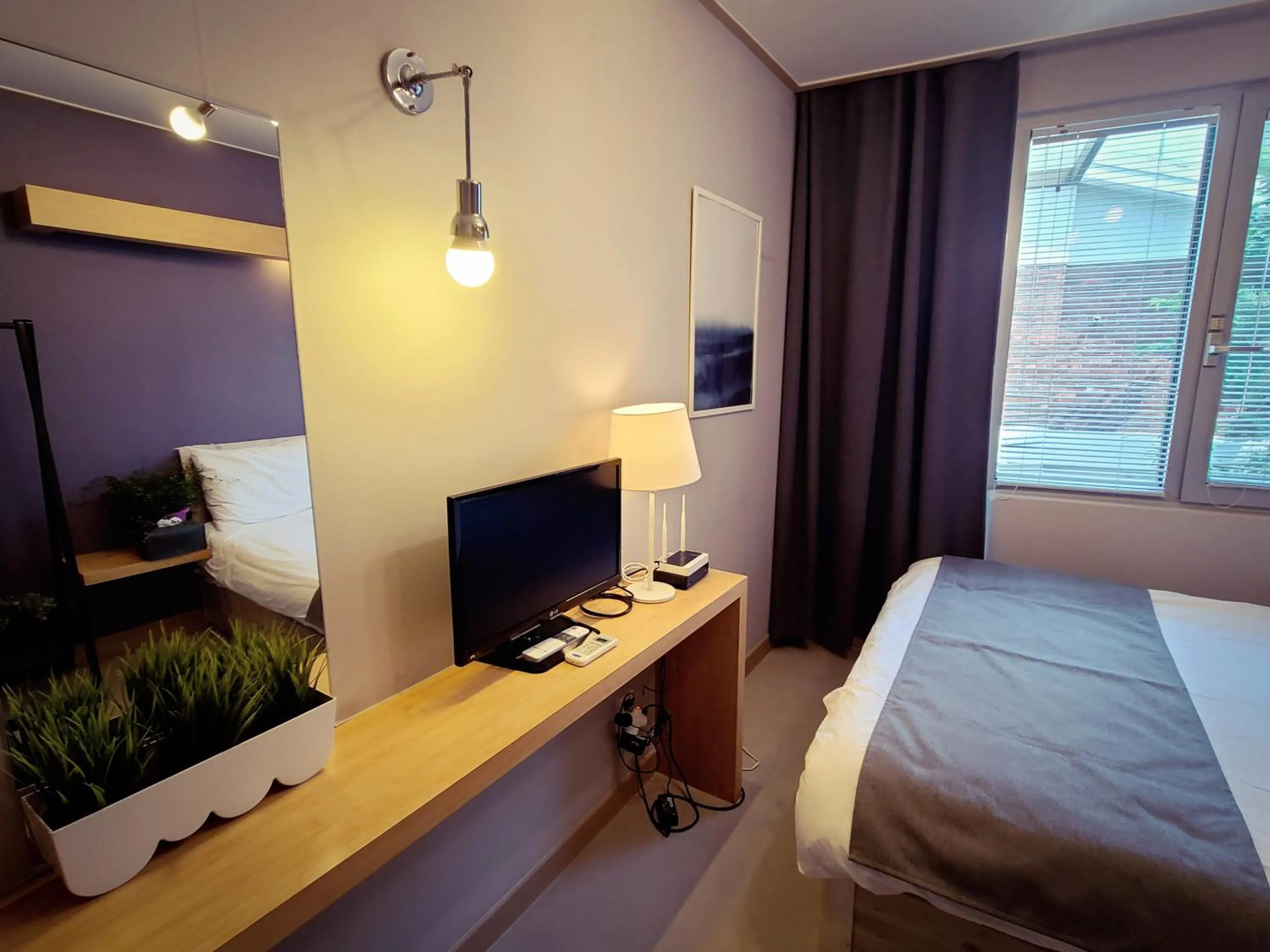 Bedroom, Bed in DW Design Residence