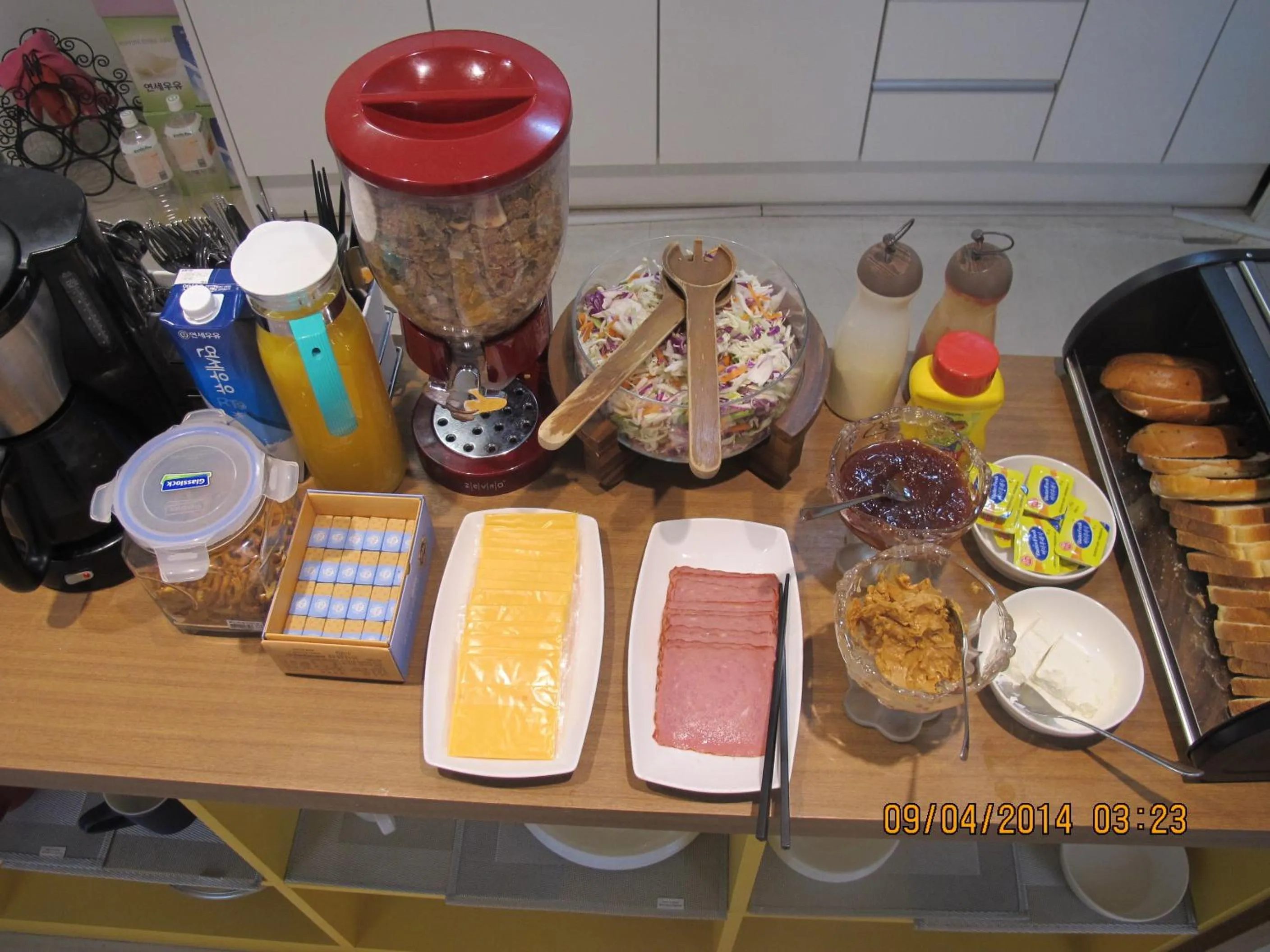 Food and drinks in DW Design Residence