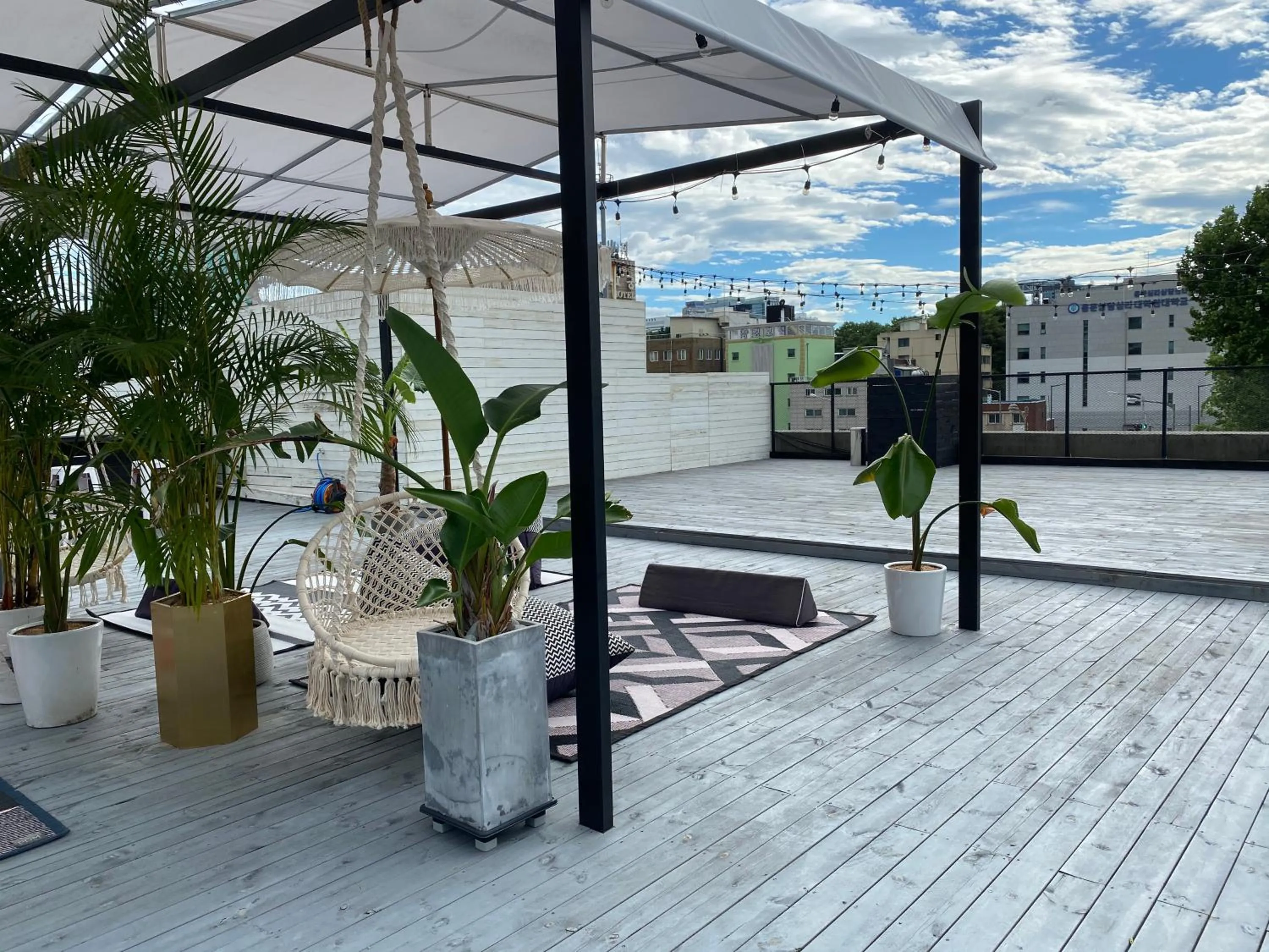 Balcony/Terrace in Seoul Loft Apartments - SLA 7 Night Minimum