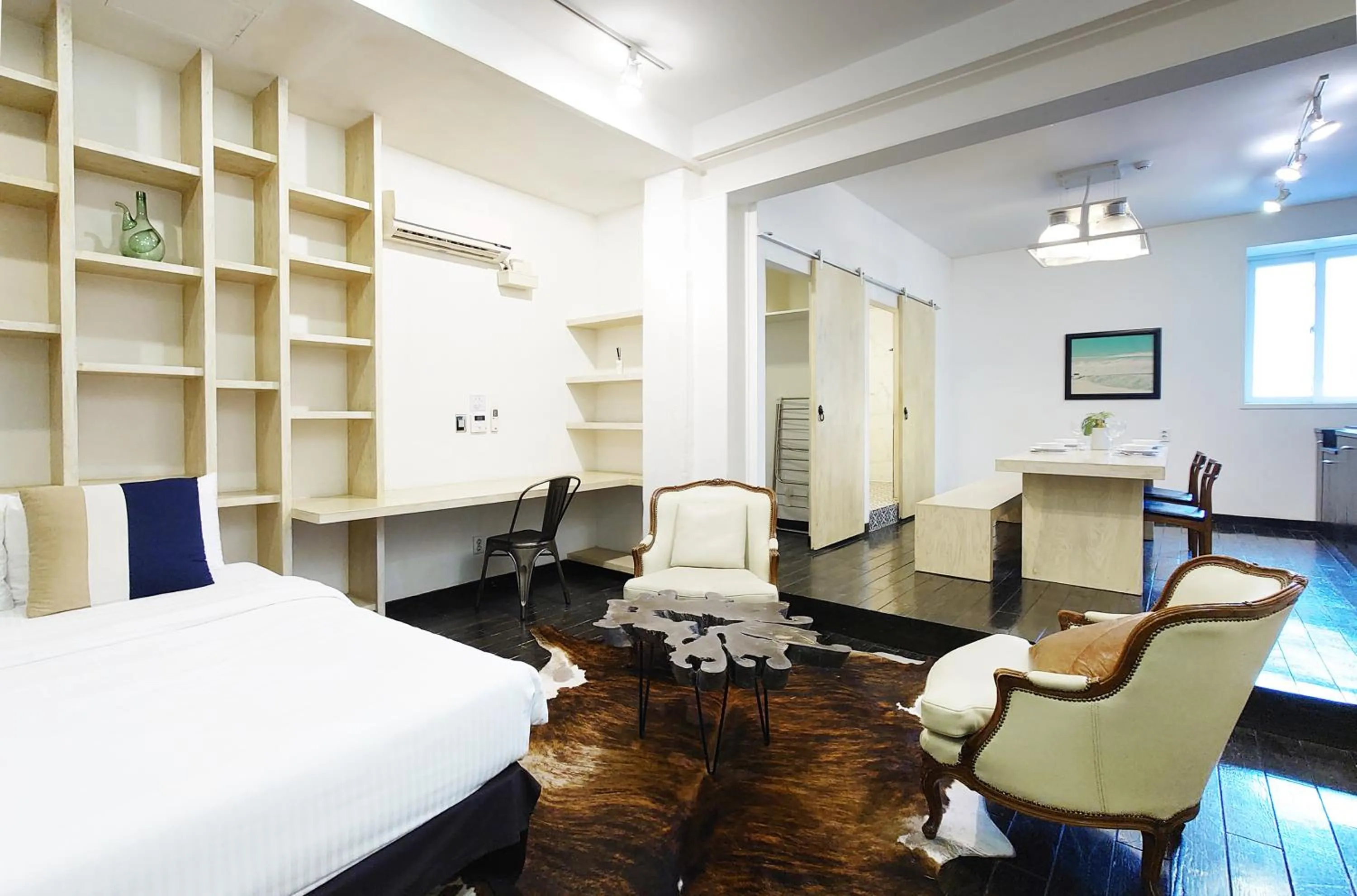 Living room in Seoul Loft Apartments - SLA 7 Night Minimum