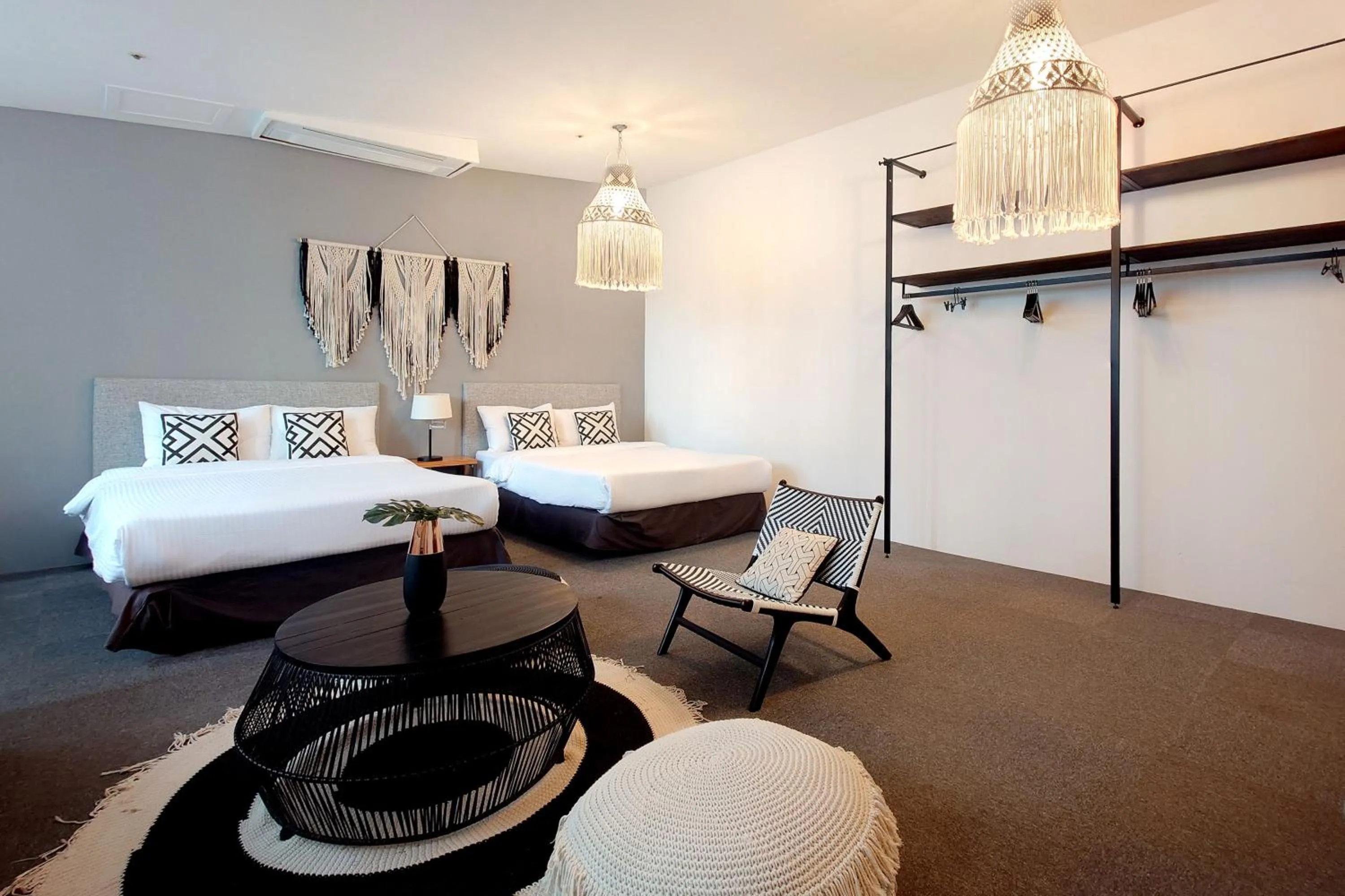 Bedroom, Bed in Seoul Loft Apartments - SLA 7 Night Minimum