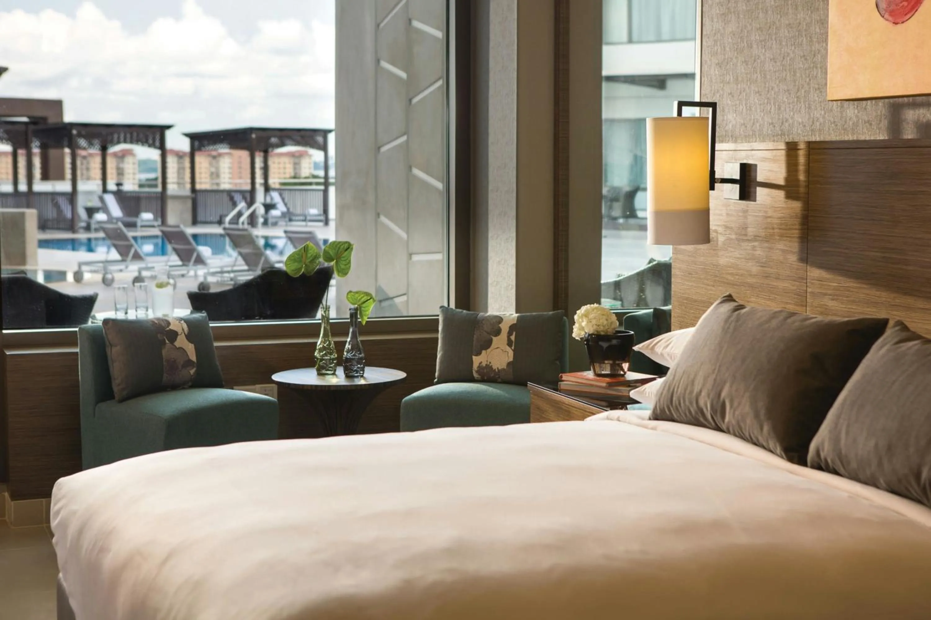 Photo of the whole room, Bed in Renaissance Johor Bahru Hotel