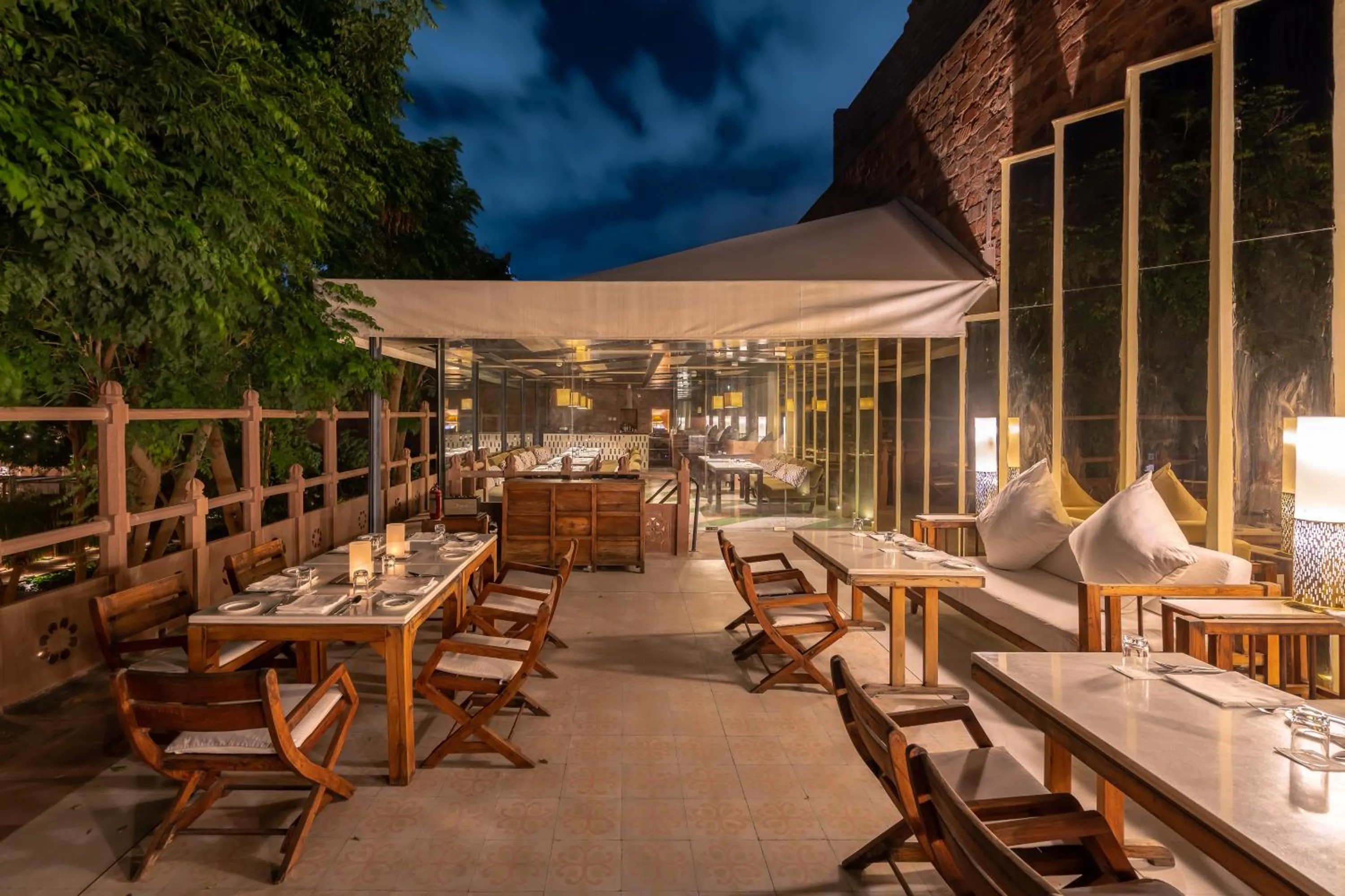 Restaurant/places to eat in RAAS Jodhpur