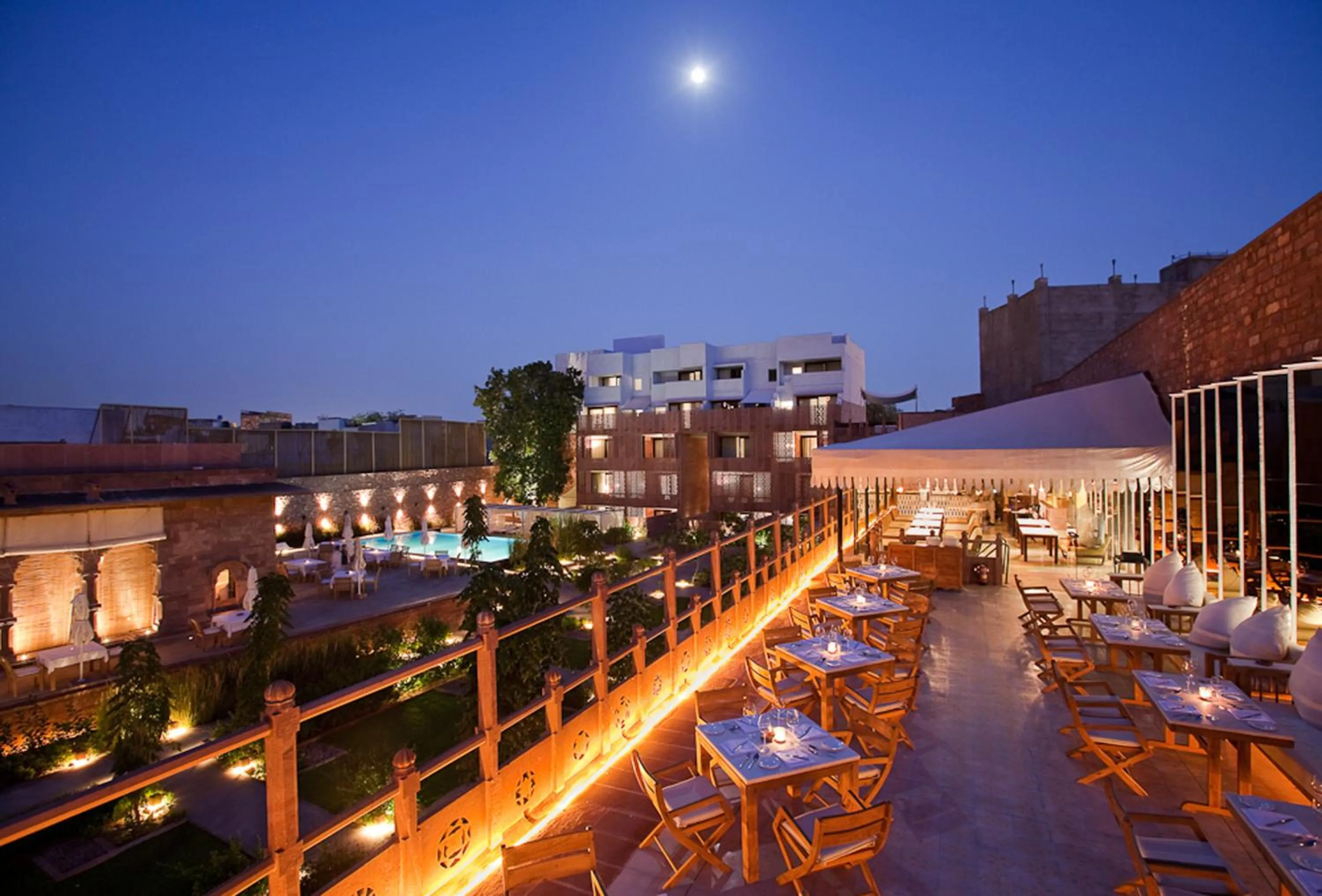 Restaurant/places to eat in RAAS Jodhpur