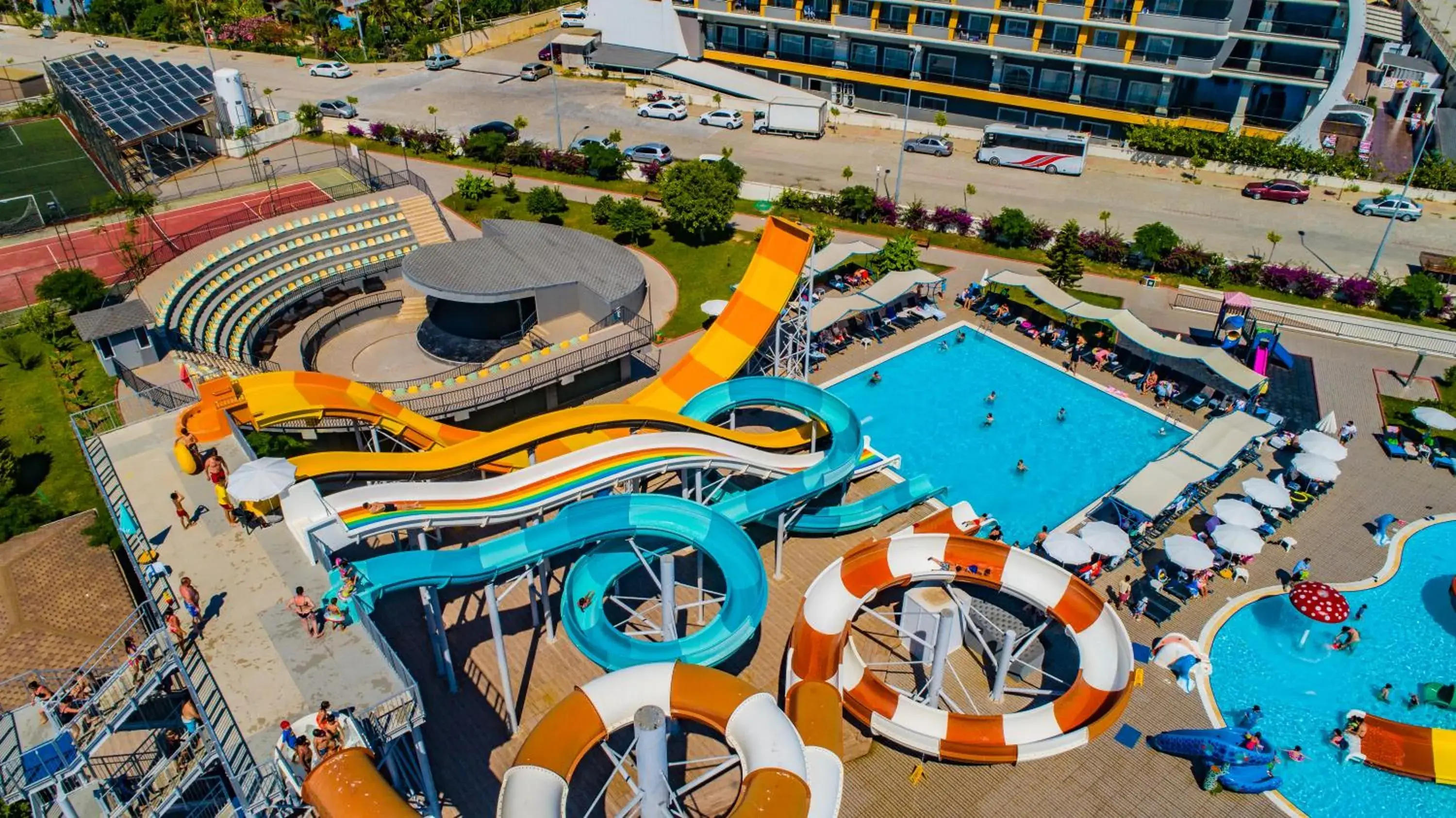 Swimming pool, Bird's-eye View in Senza The Inn Resort & Spa - Ultra All Inclusive