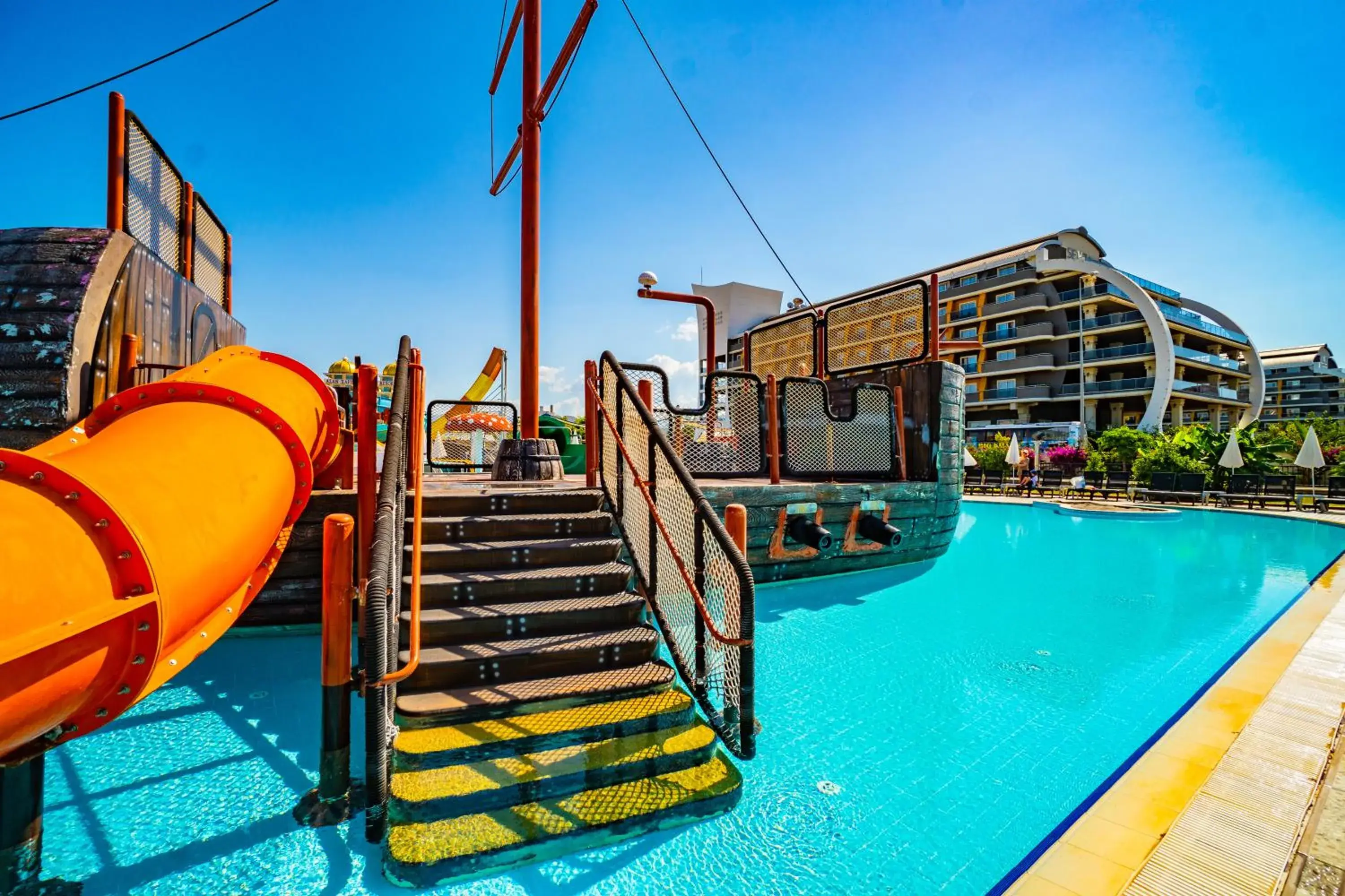 Swimming pool in Senza The Inn Resort & Spa - Ultra All Inclusive