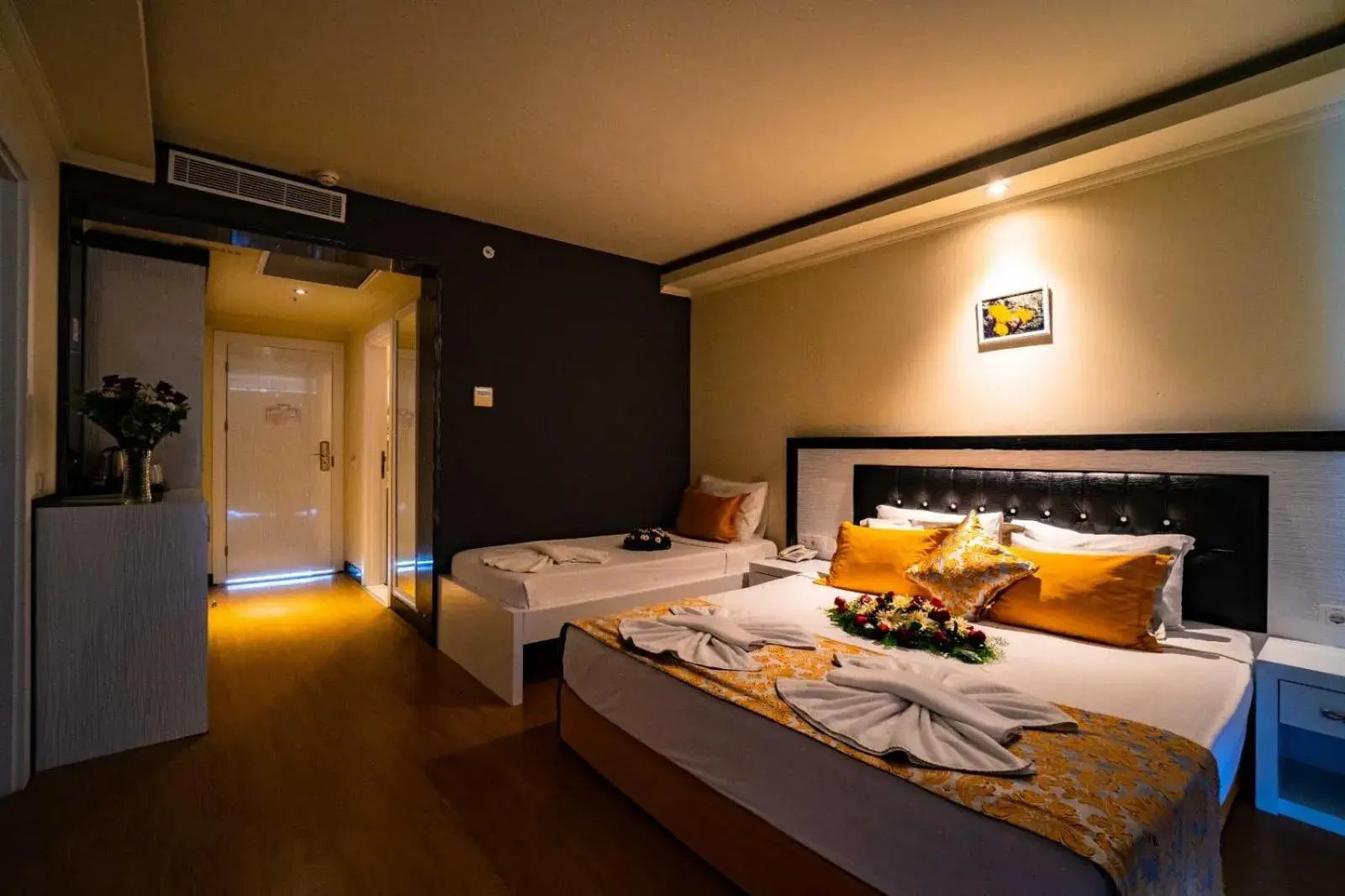 Bedroom, Bed in Senza The Inn Resort & Spa - Ultra All Inclusive