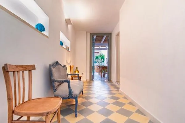 Inner courtyard view in Corte dei Furesi