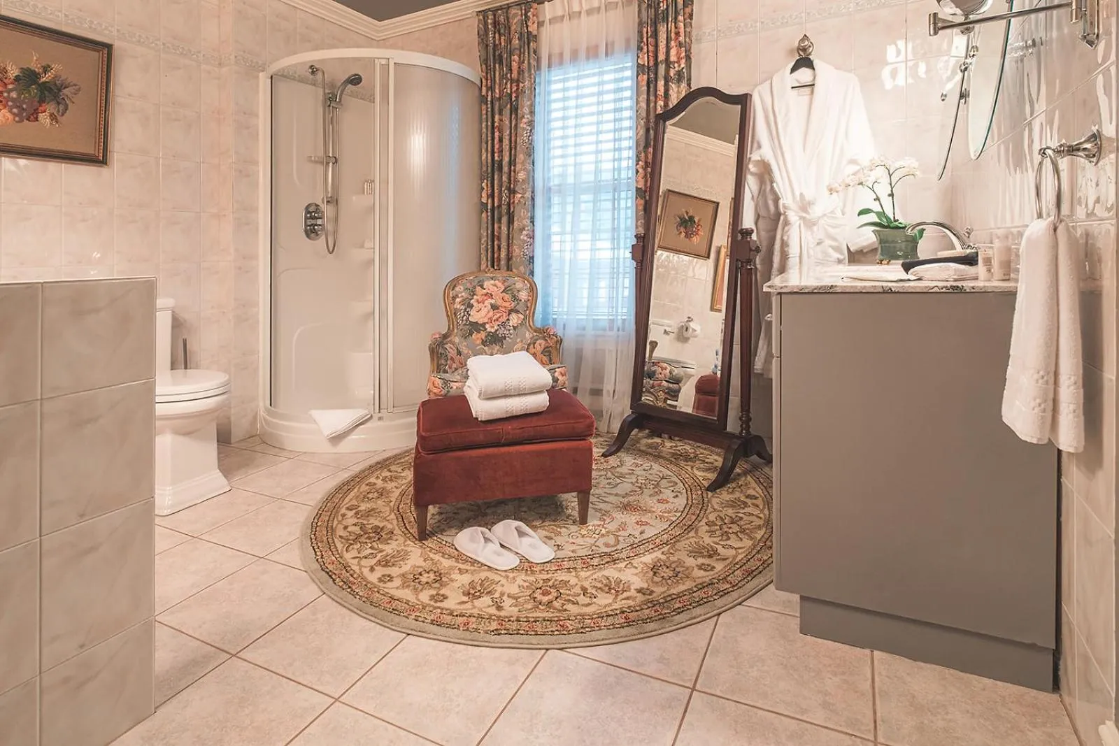 Bathroom, Seating Area in Domaine Dorchamps
