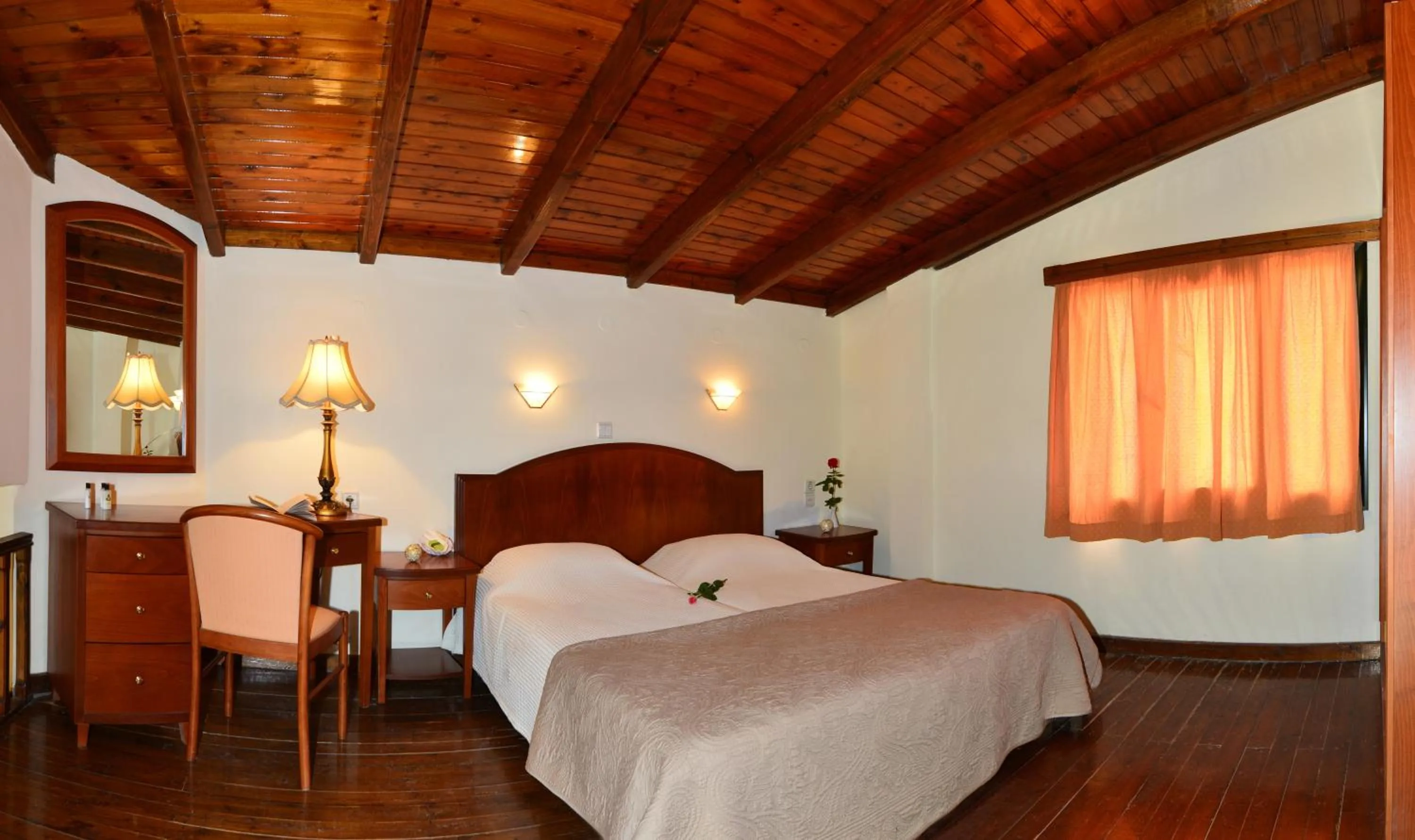 Photo of the whole room in Antilia Apartments