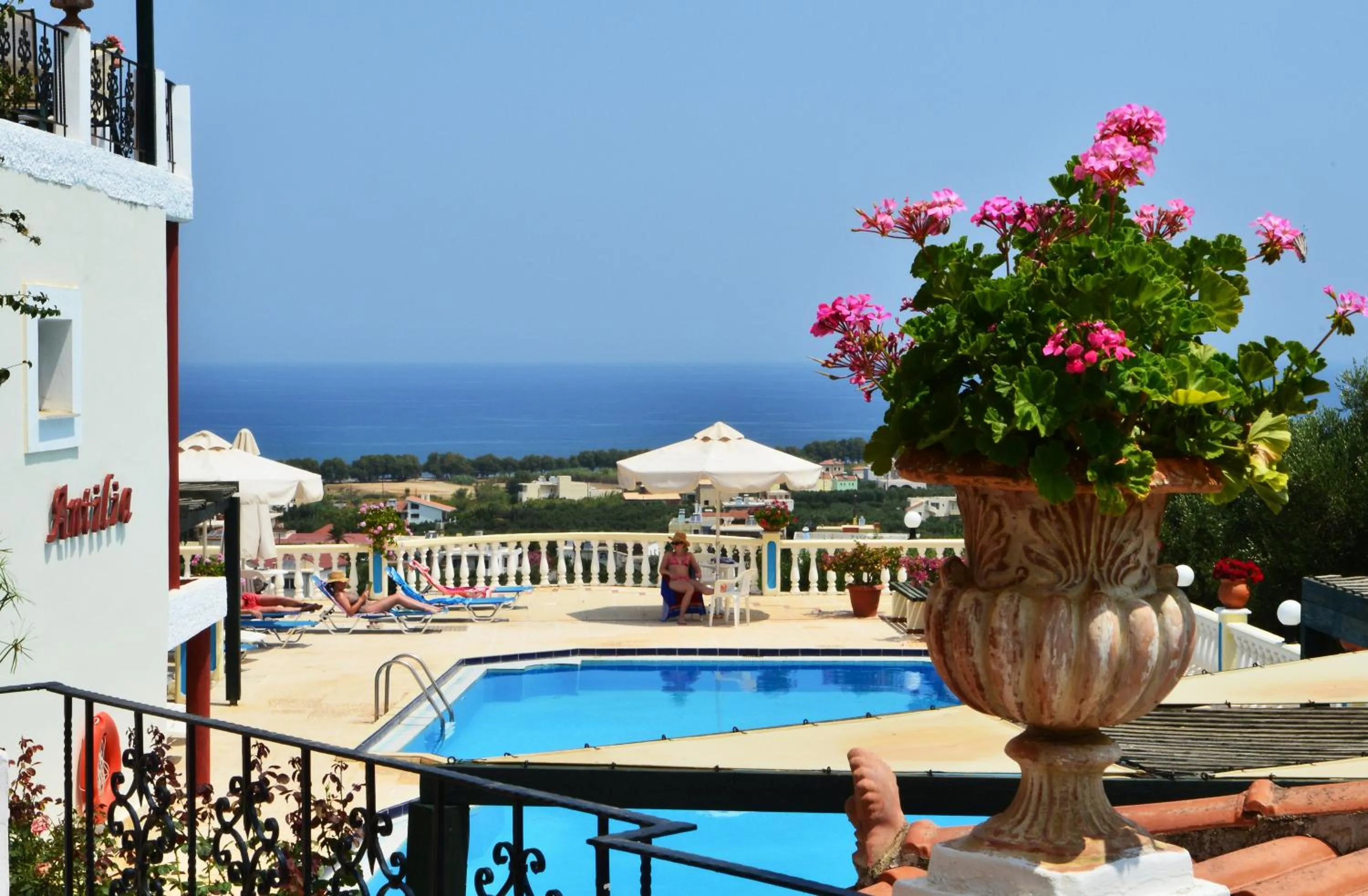 Swimming pool in Antilia Apartments
