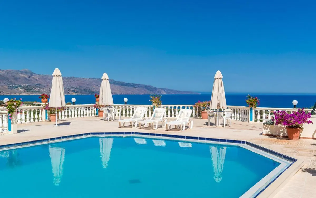 Swimming pool in Antilia Apartments