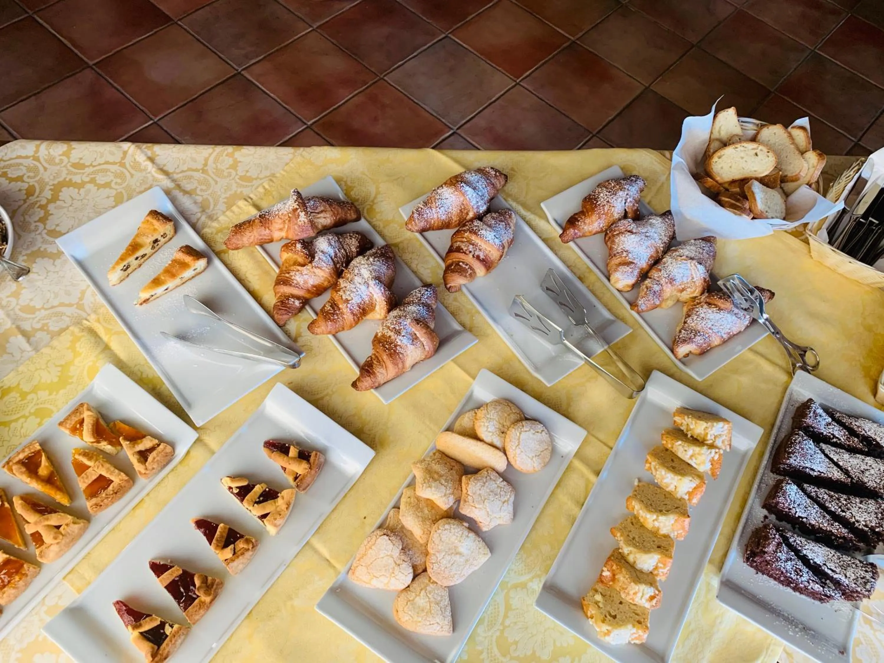 Breakfast in Hotel Janas