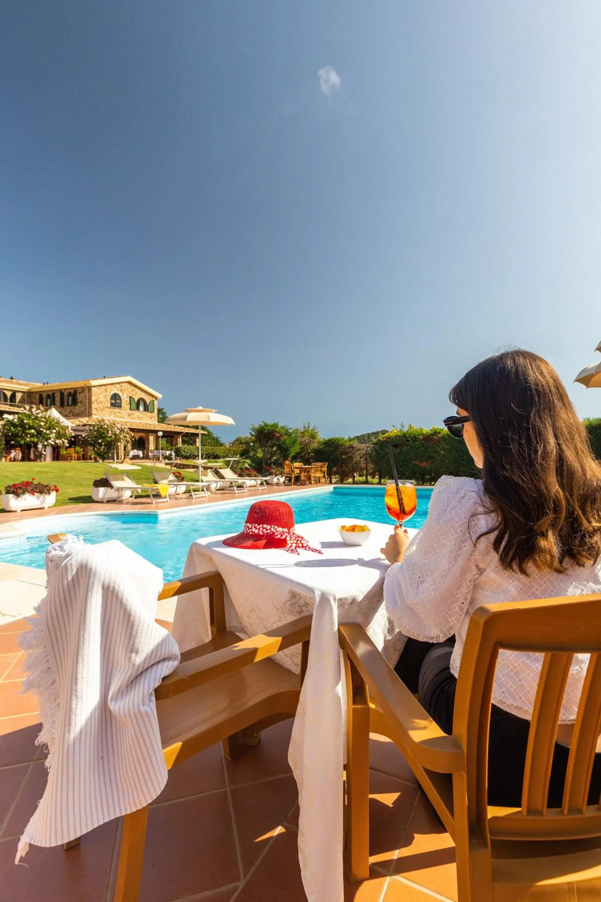 Restaurant/places to eat in Hotel Janas