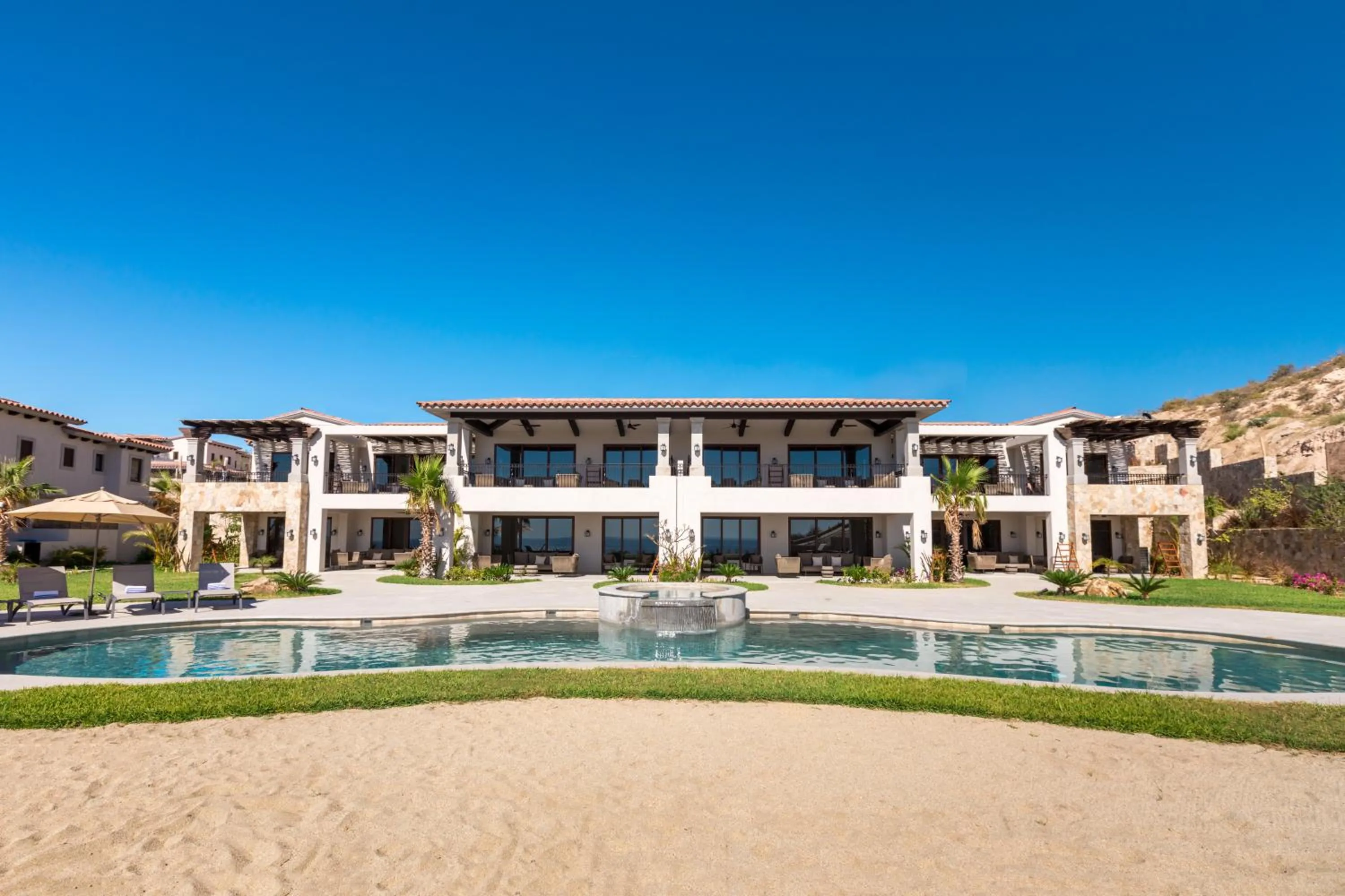 Property building in Live Aqua Private Residences Los Cabos