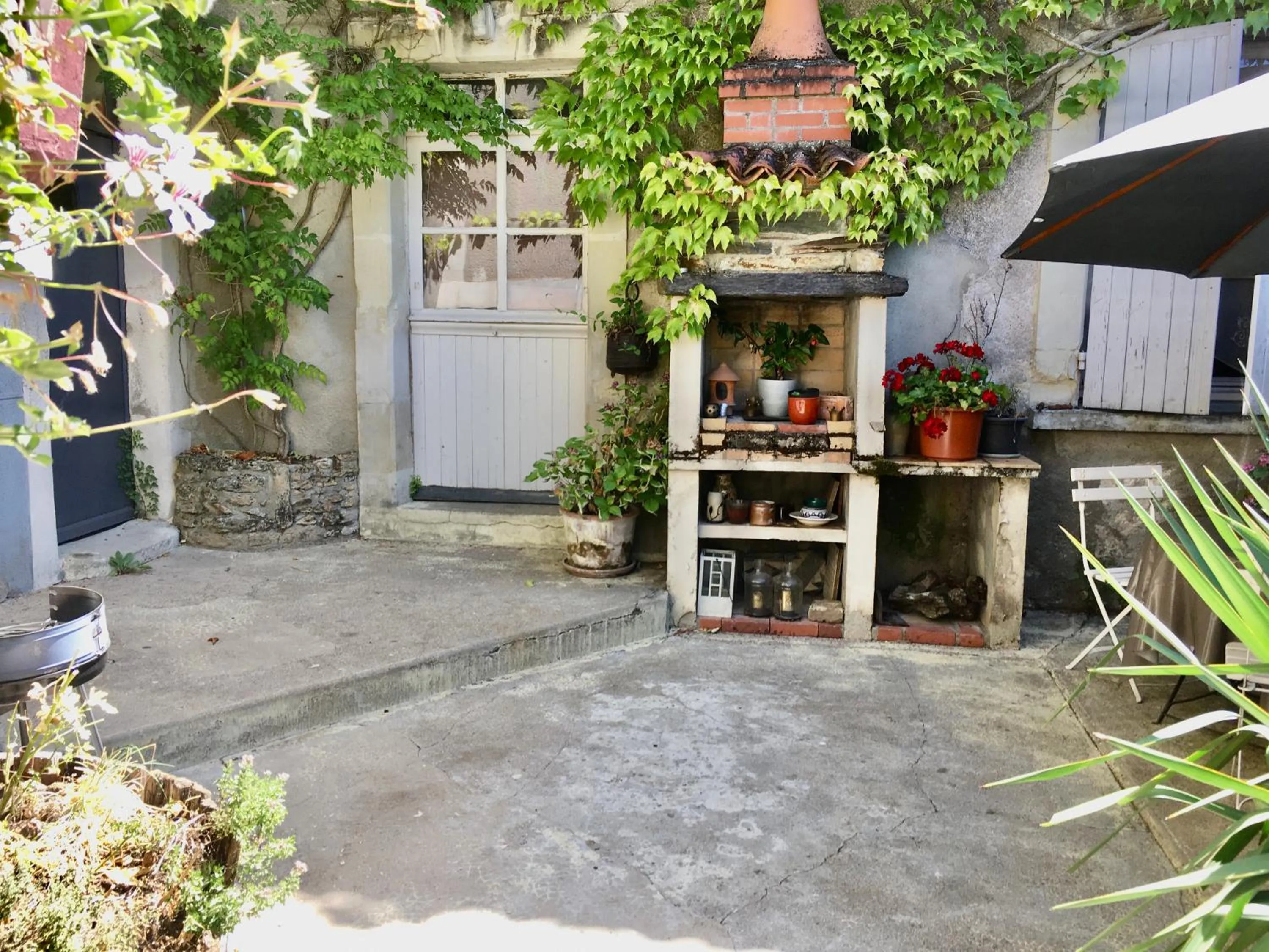 Patio in La Maison Haute