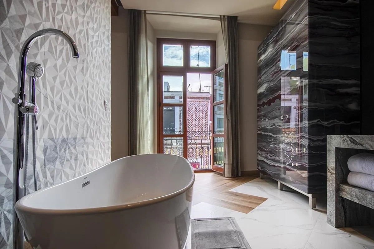 L Hotel Perla Boutique