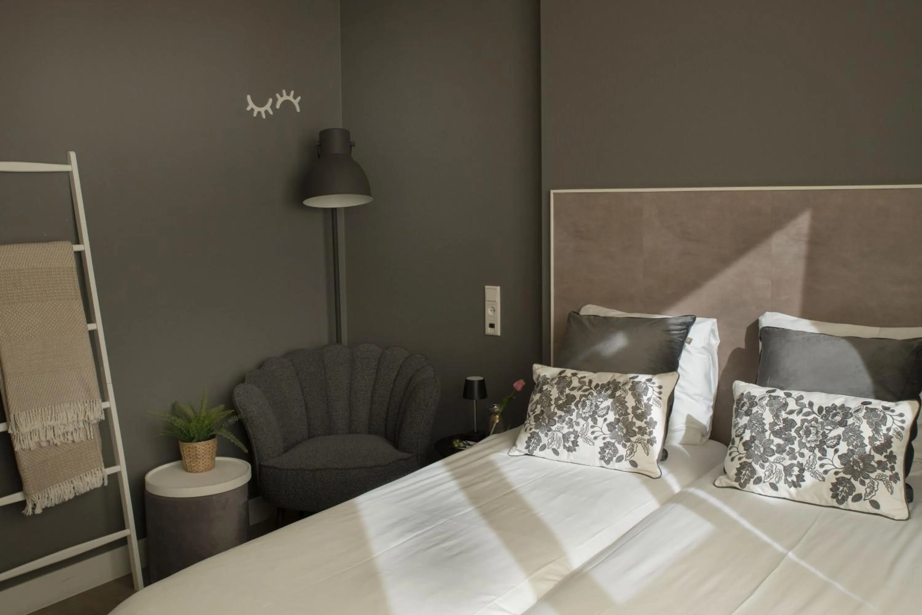 Bedroom, Bed in The BLOOM