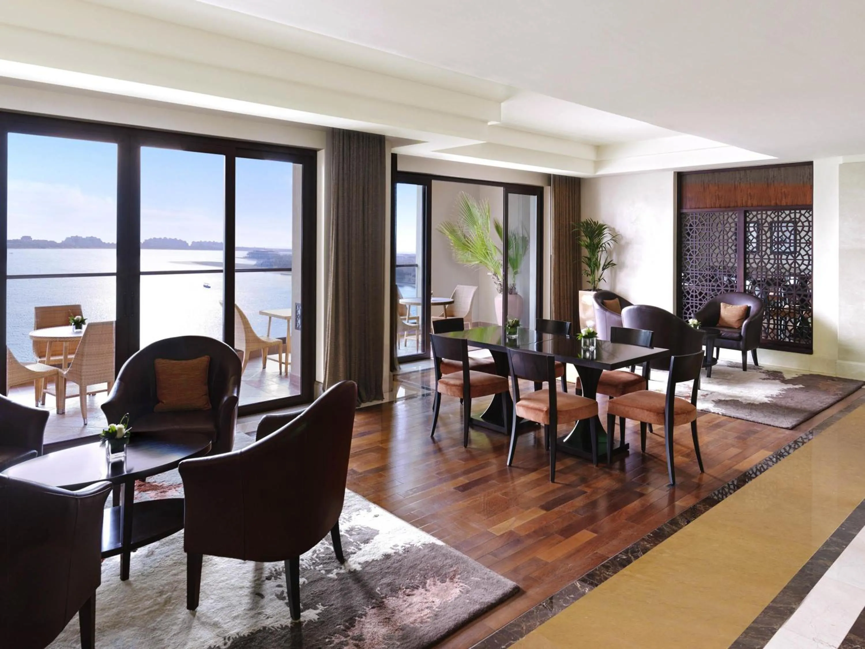 Bedroom in Fairmont The Palm