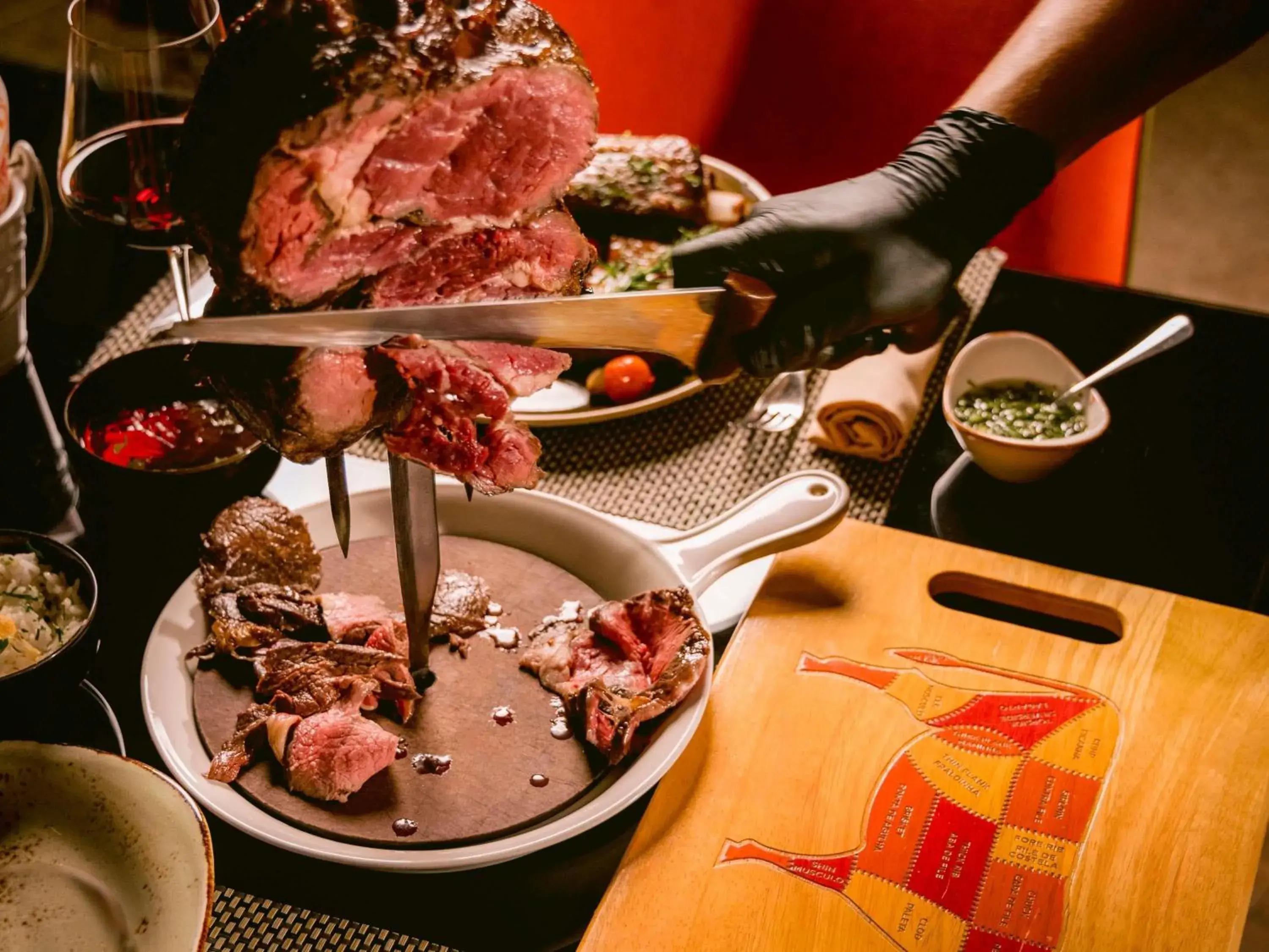 Restaurant/places to eat in Fairmont The Palm Restaurant/places to eat in Fairmont The Palm