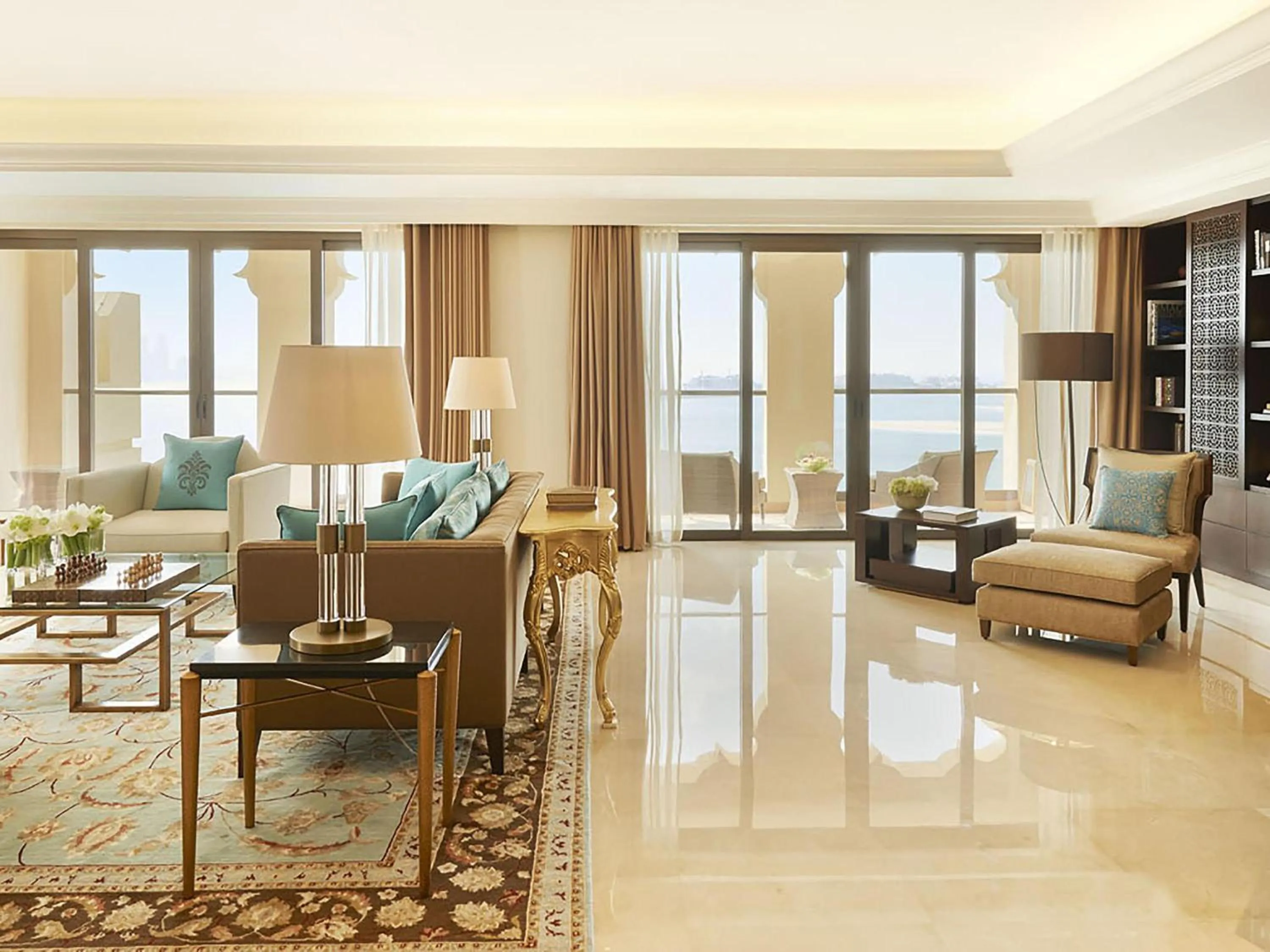 Photo of the whole room in Fairmont The Palm